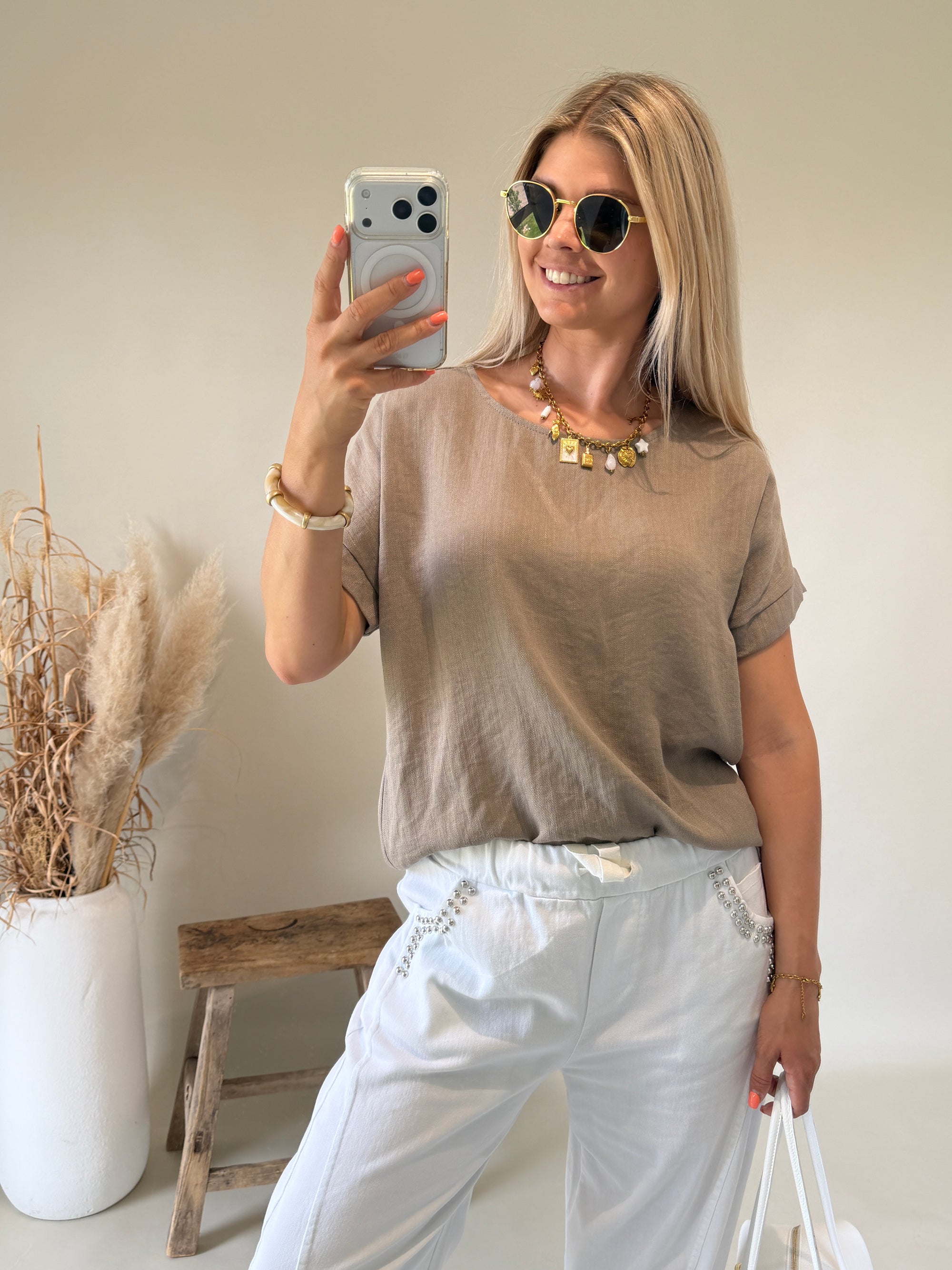 Bluse in Taupe ( Mit Schleife hinten am Rücken )