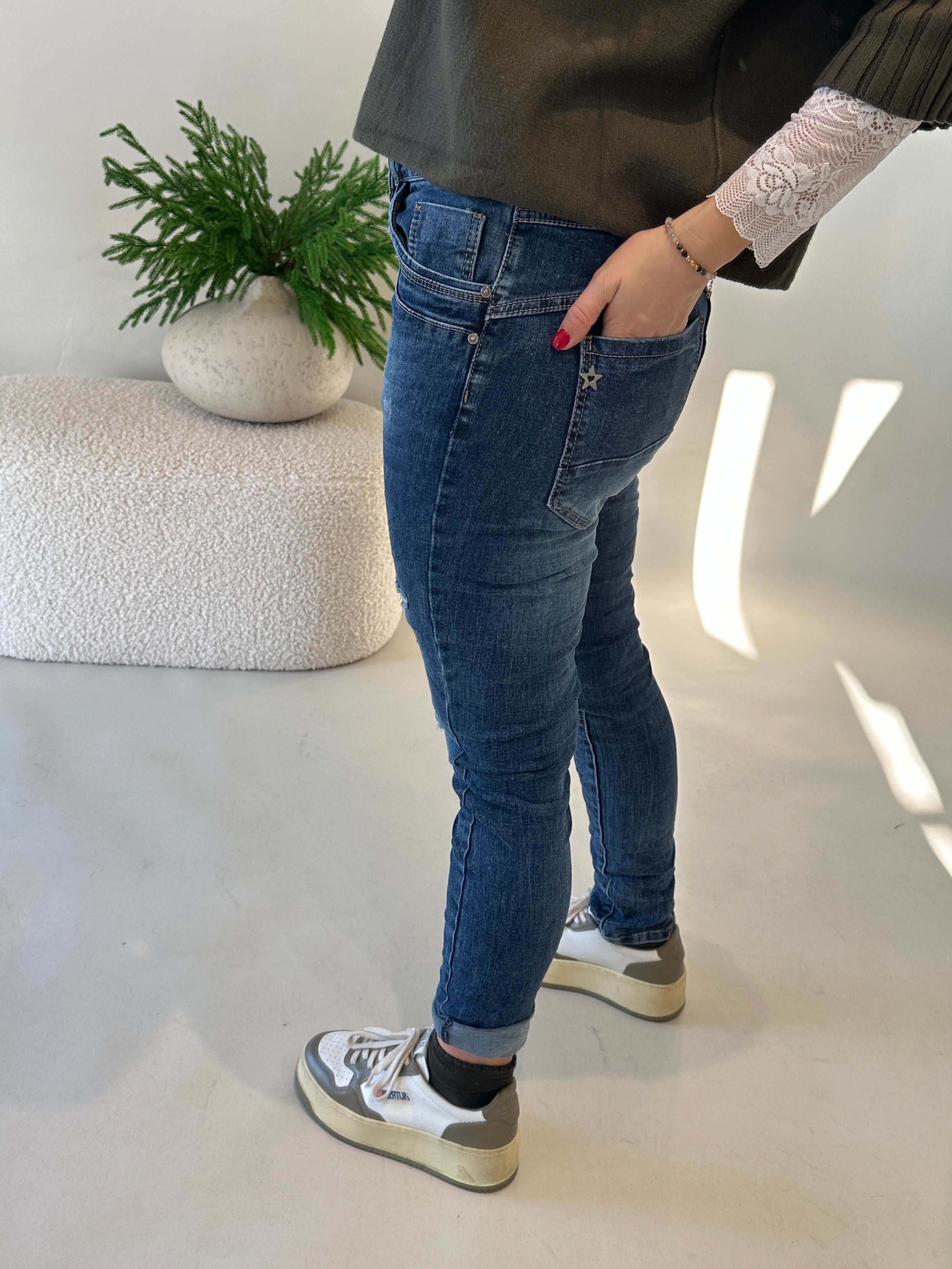 Jeans mit Glitzerknöpfe