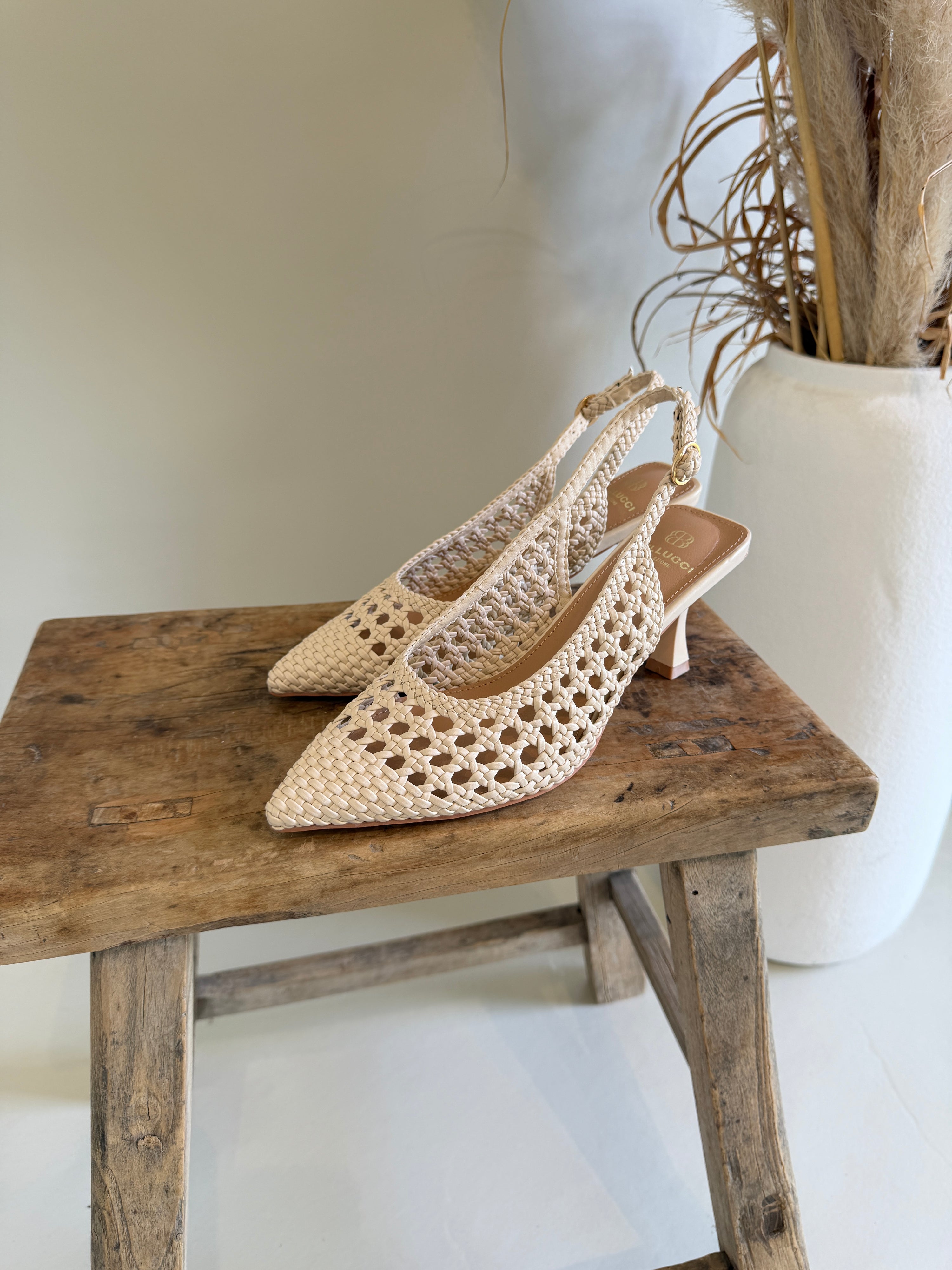 Pumps in Beige
