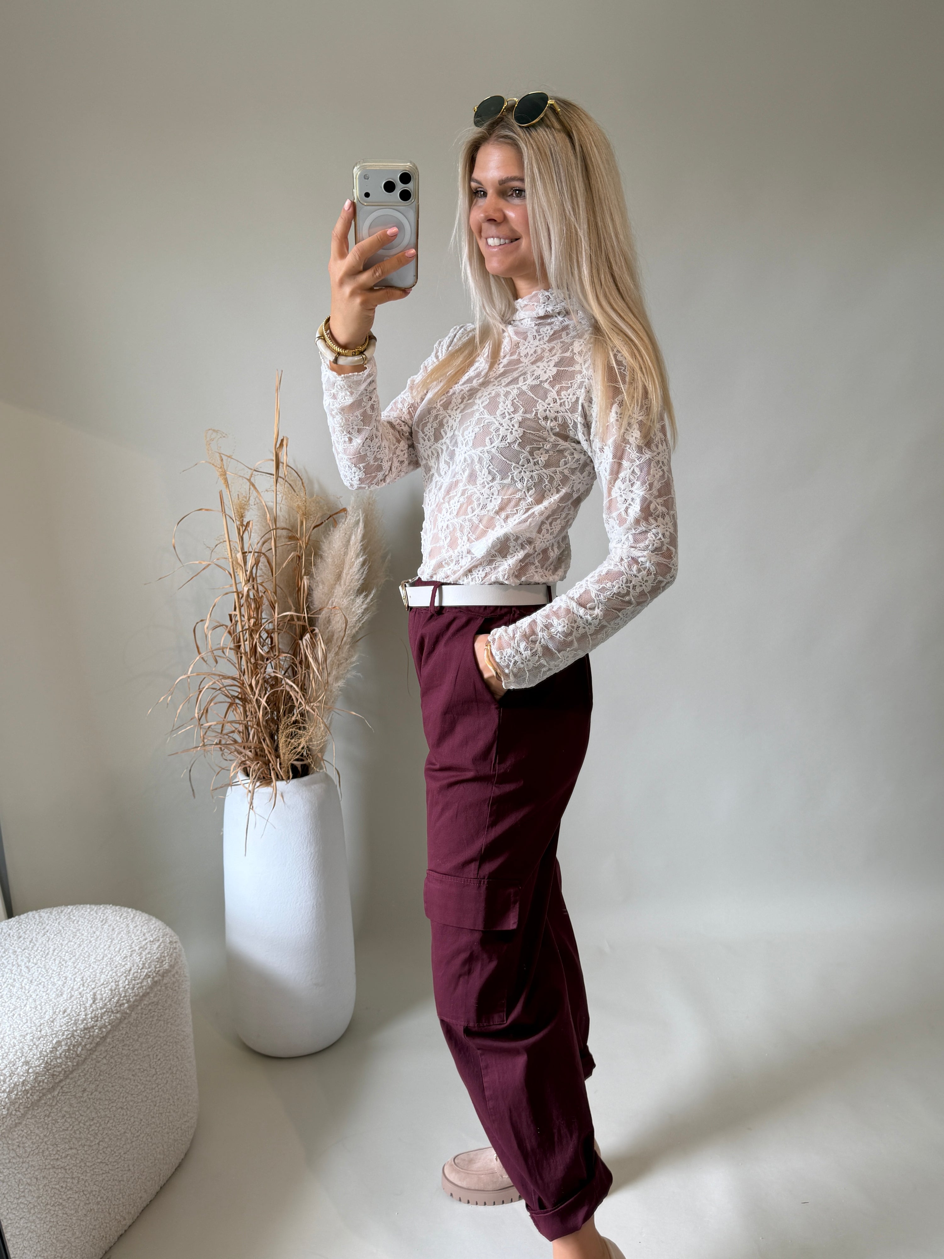 Spitzenshirt in Hellbeige