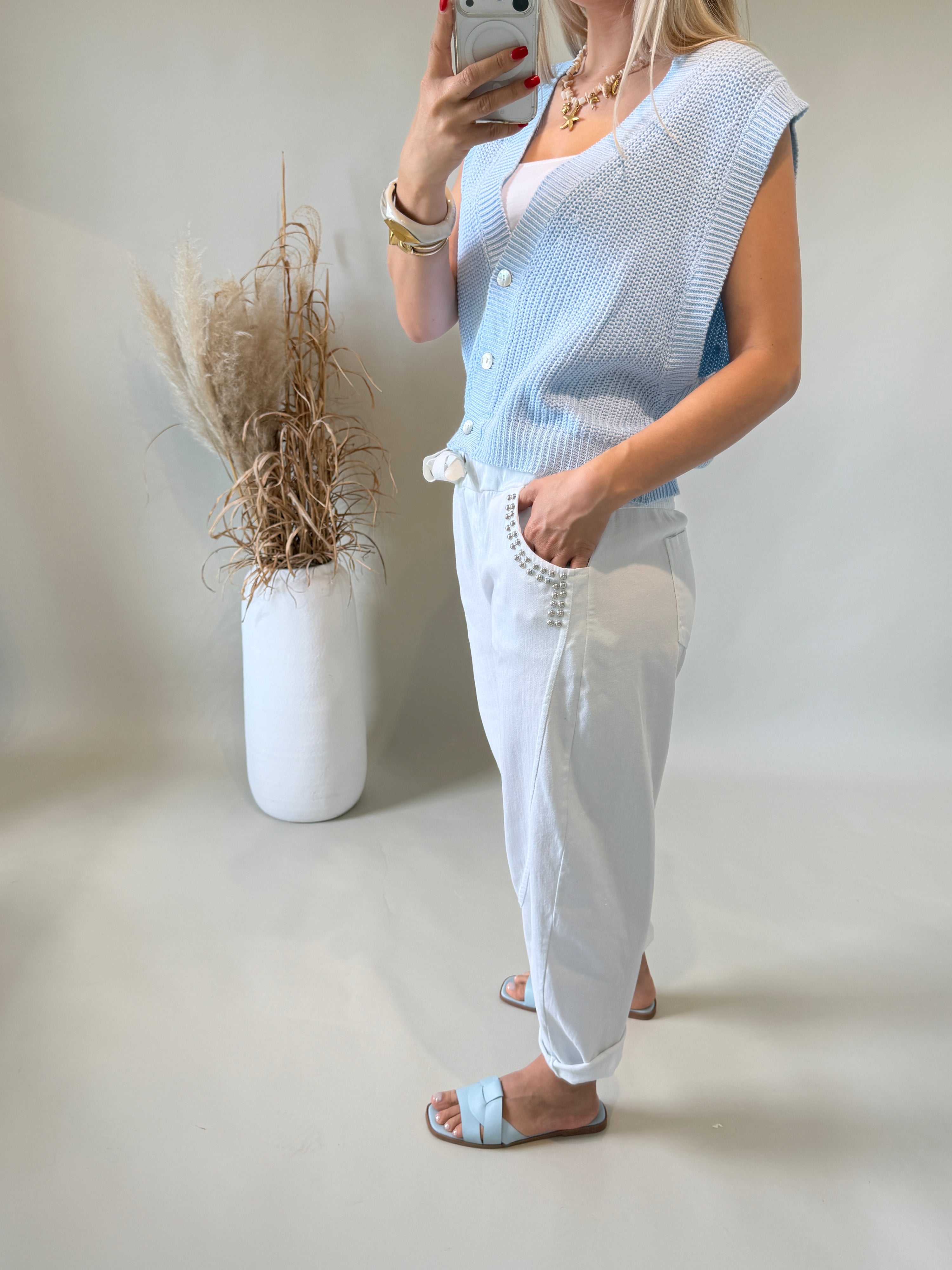 Hose in Weiß ( Ballon ) mit Nieten