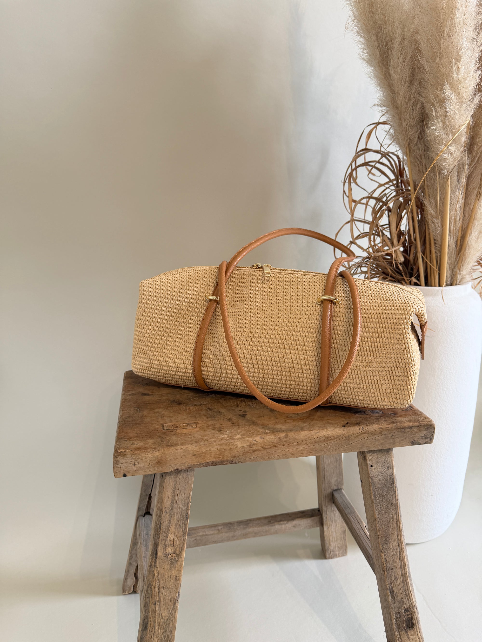 Tasche in Beige ( Bastoptik ) mit Echtledereinsätzen