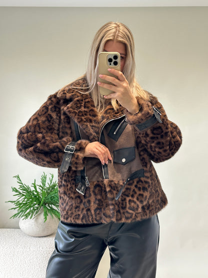 Felljacke in Braun /Schwarz Leo-Muster  mit Kunstledereinsätzen