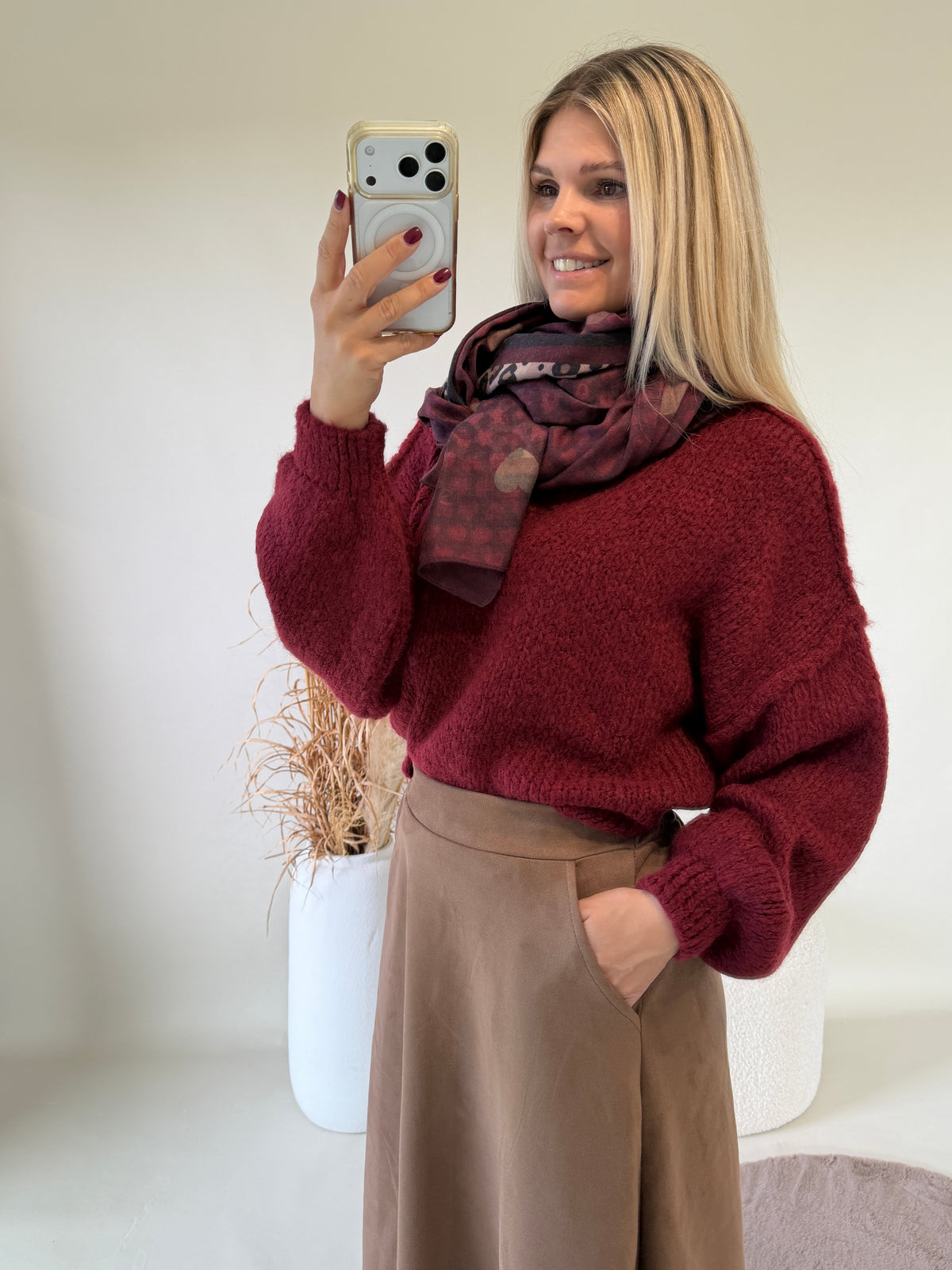 Pullover in Burgundy mit kleinen Stehkragen