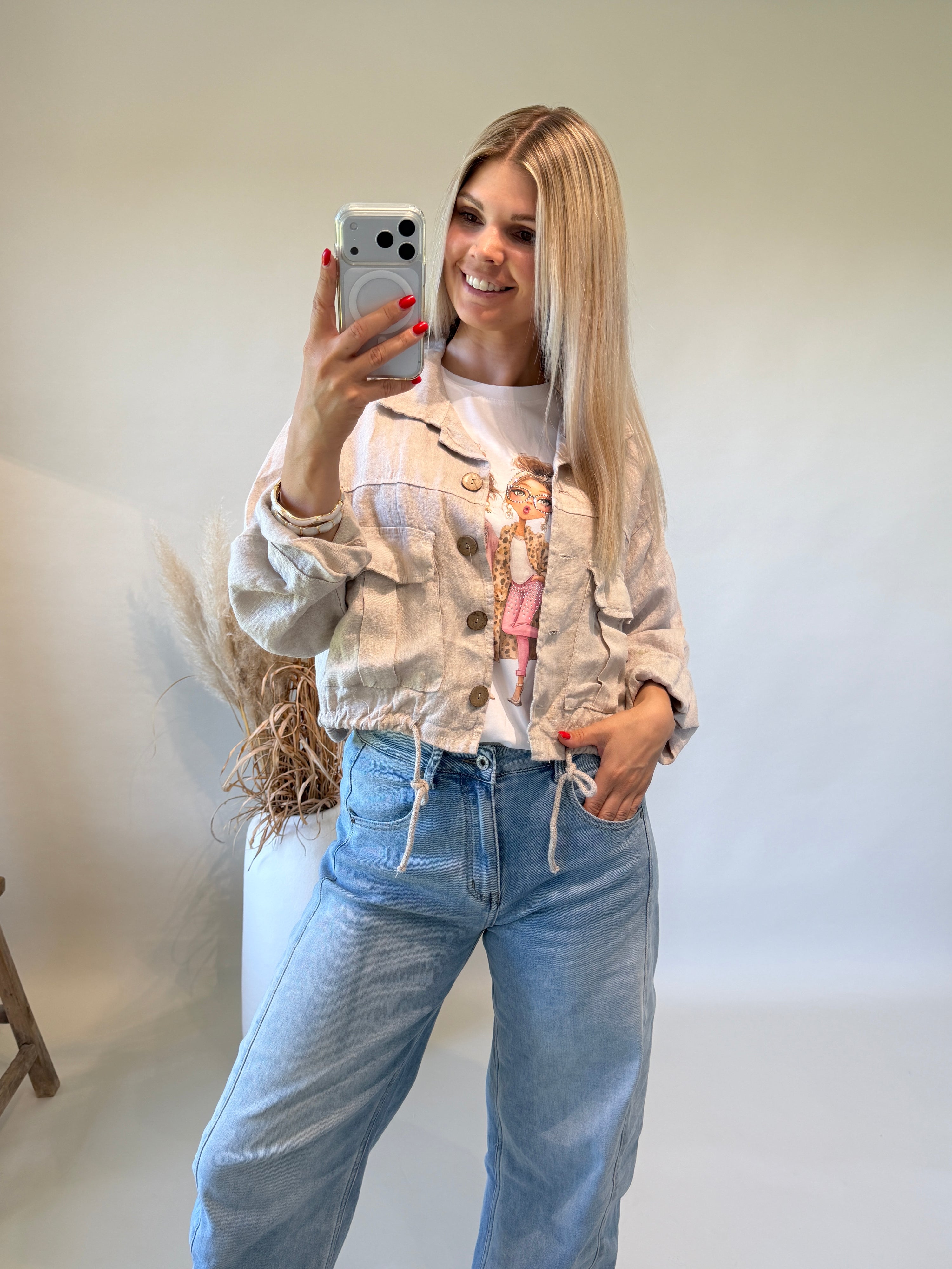 Jacke in Beige mit Brusttasche