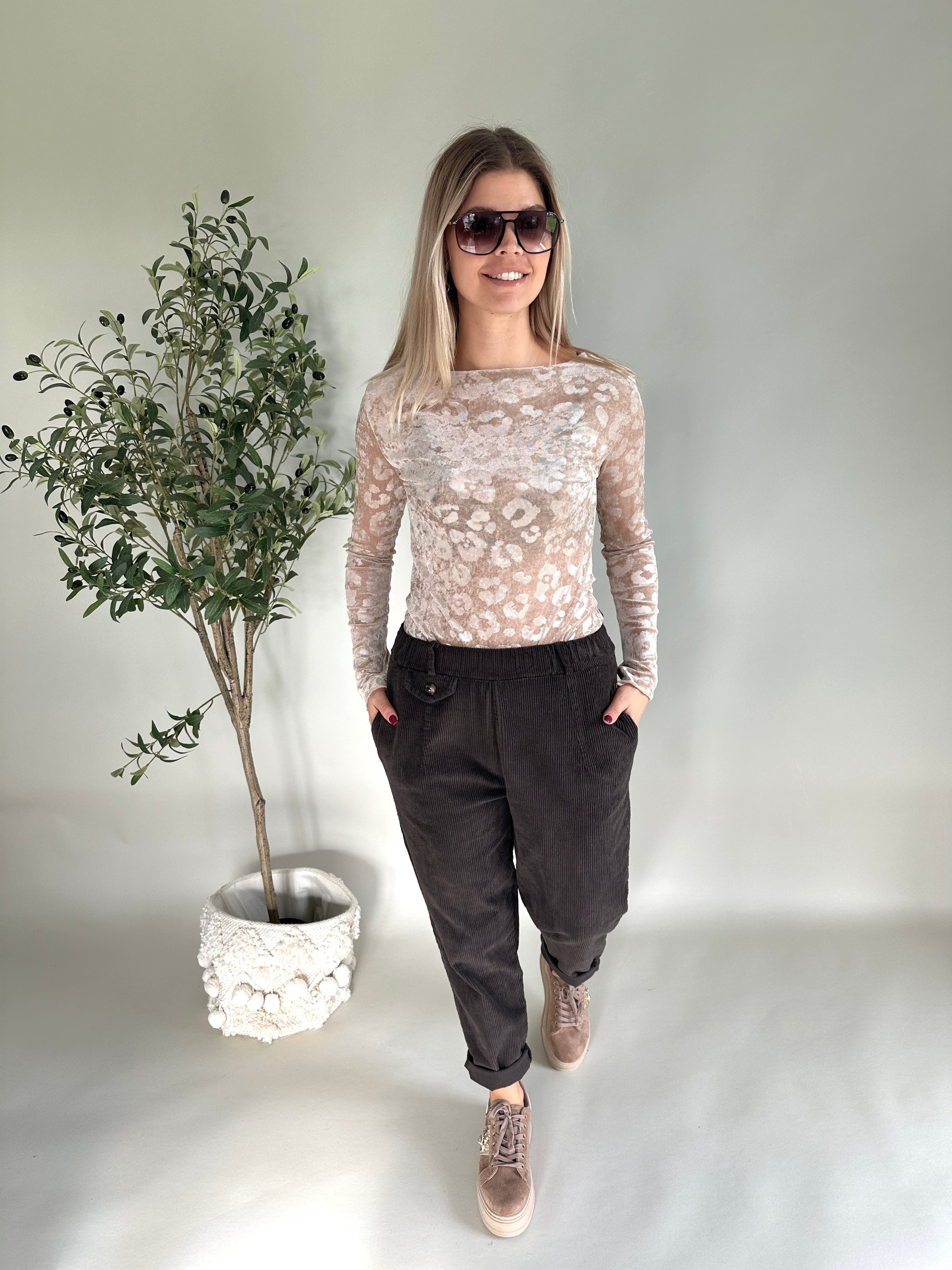 Shirt in Beige mit Leo-Muster