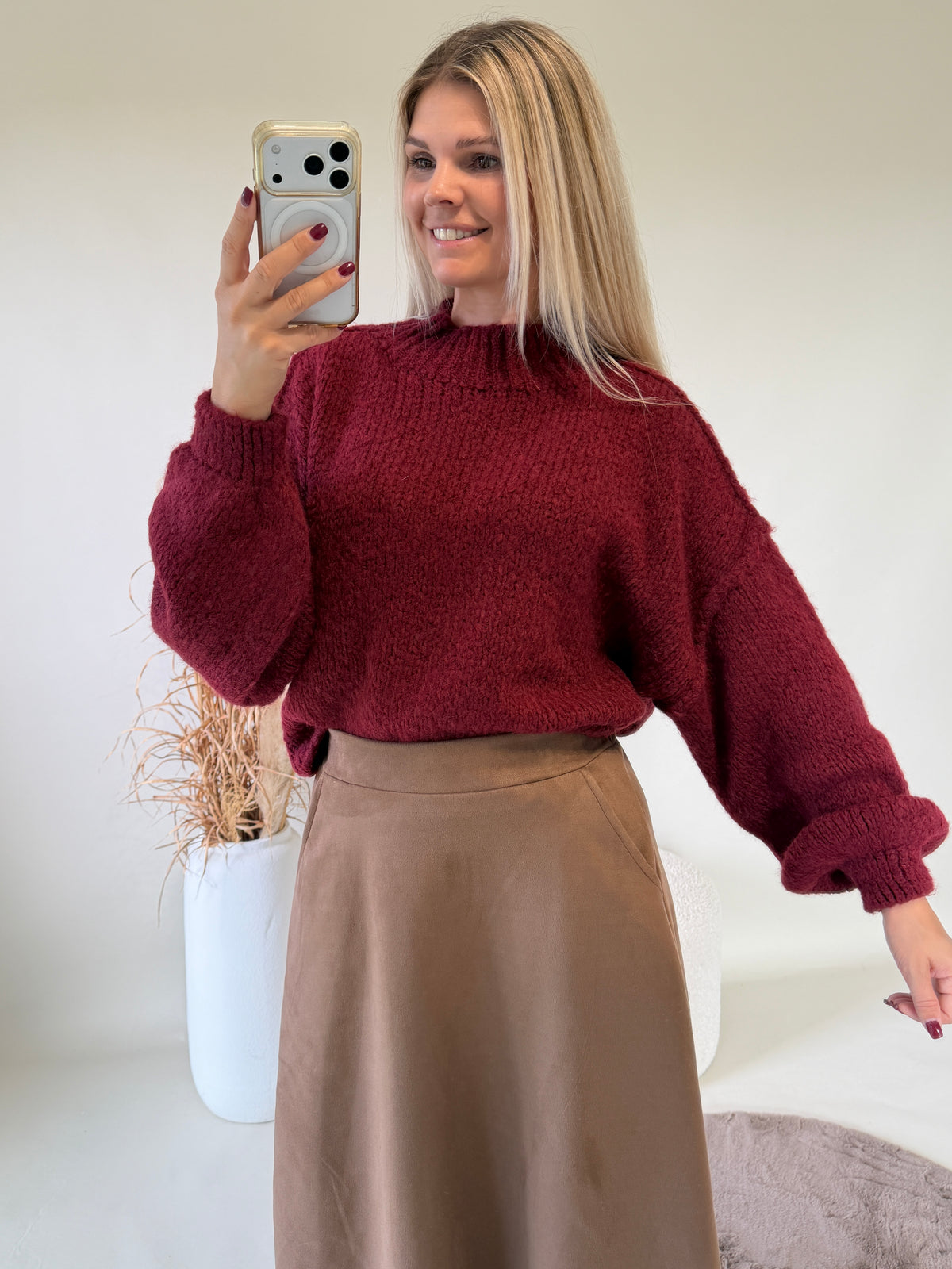 Pullover in Burgundy mit kleinen Stehkragen