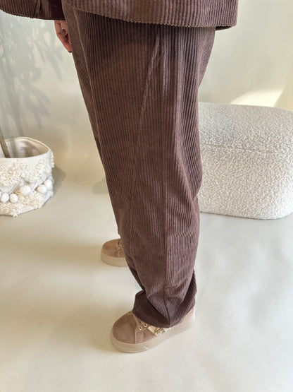 Hose in Schokobraun ( Cord )weites Bein mit Naht