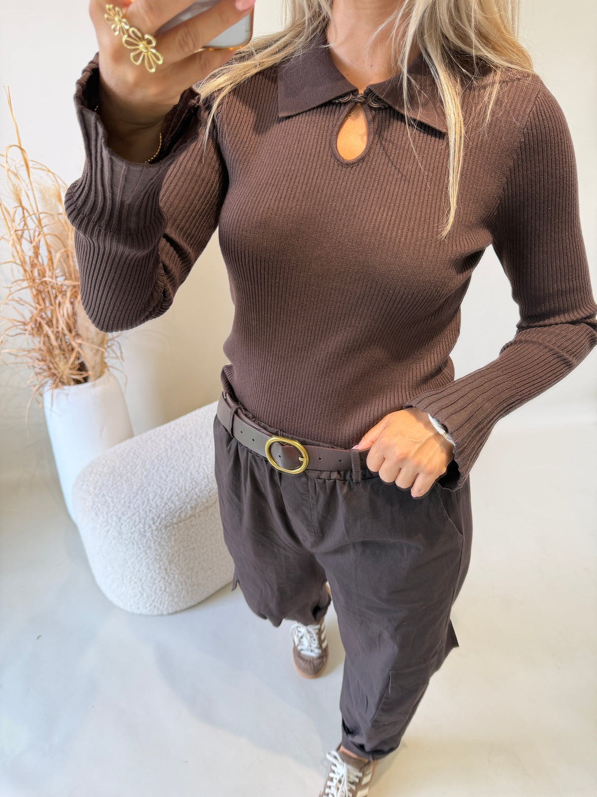 Pullover in Schokobraun  mit Kragen