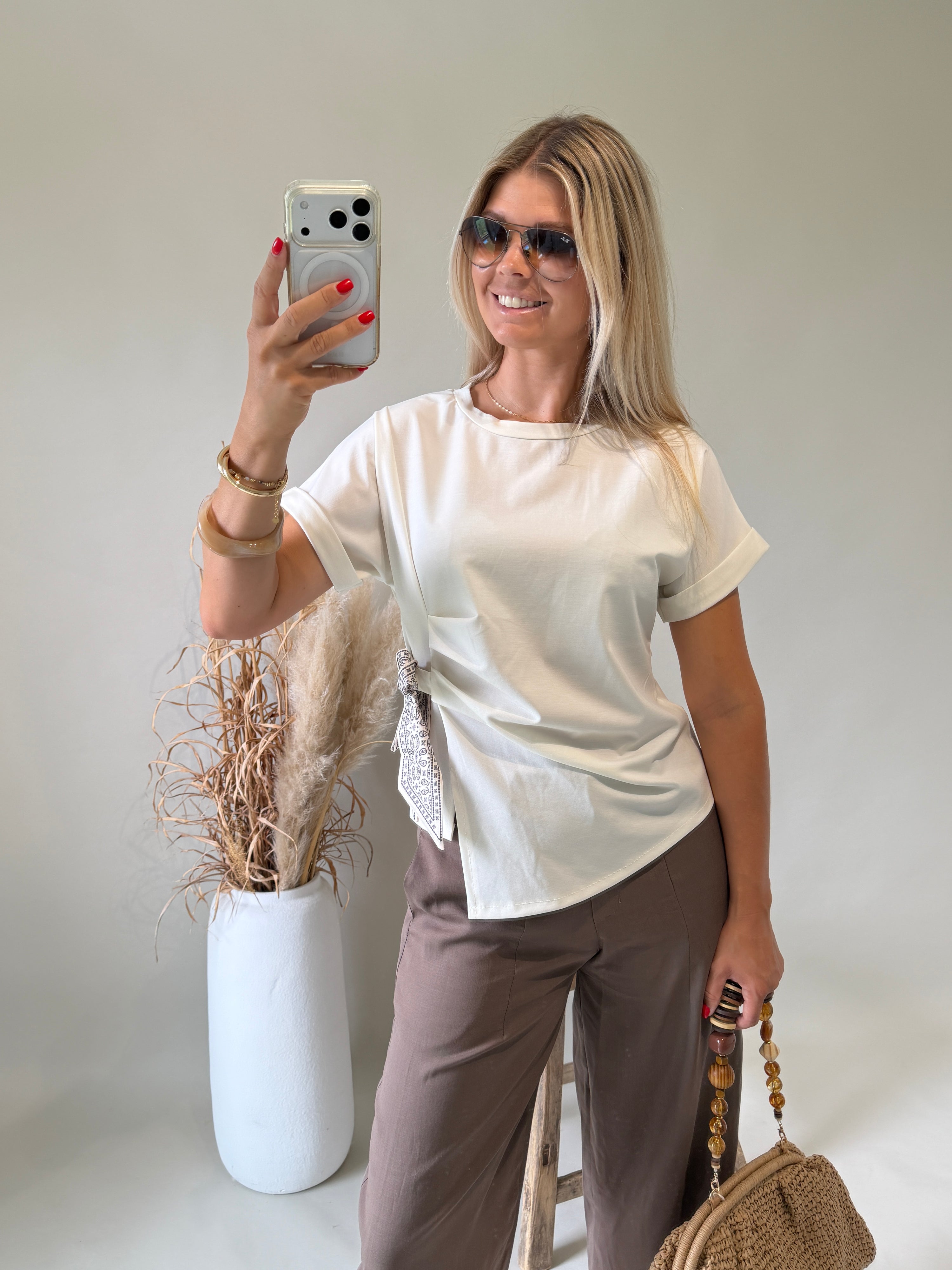 T - Shirt in Wollweiß in Wickeloptik mit Tuch