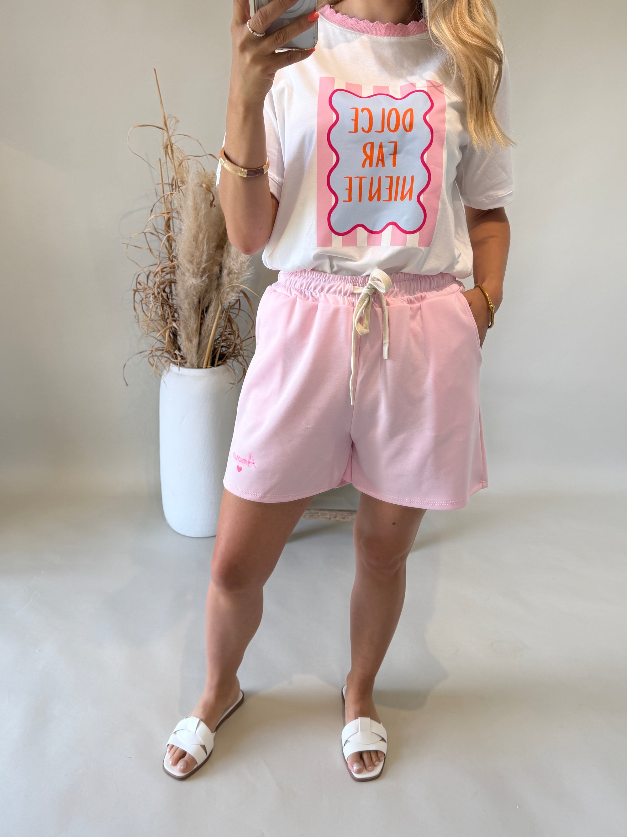 Hose kurz in Rosa mit Pinker Aufschrift