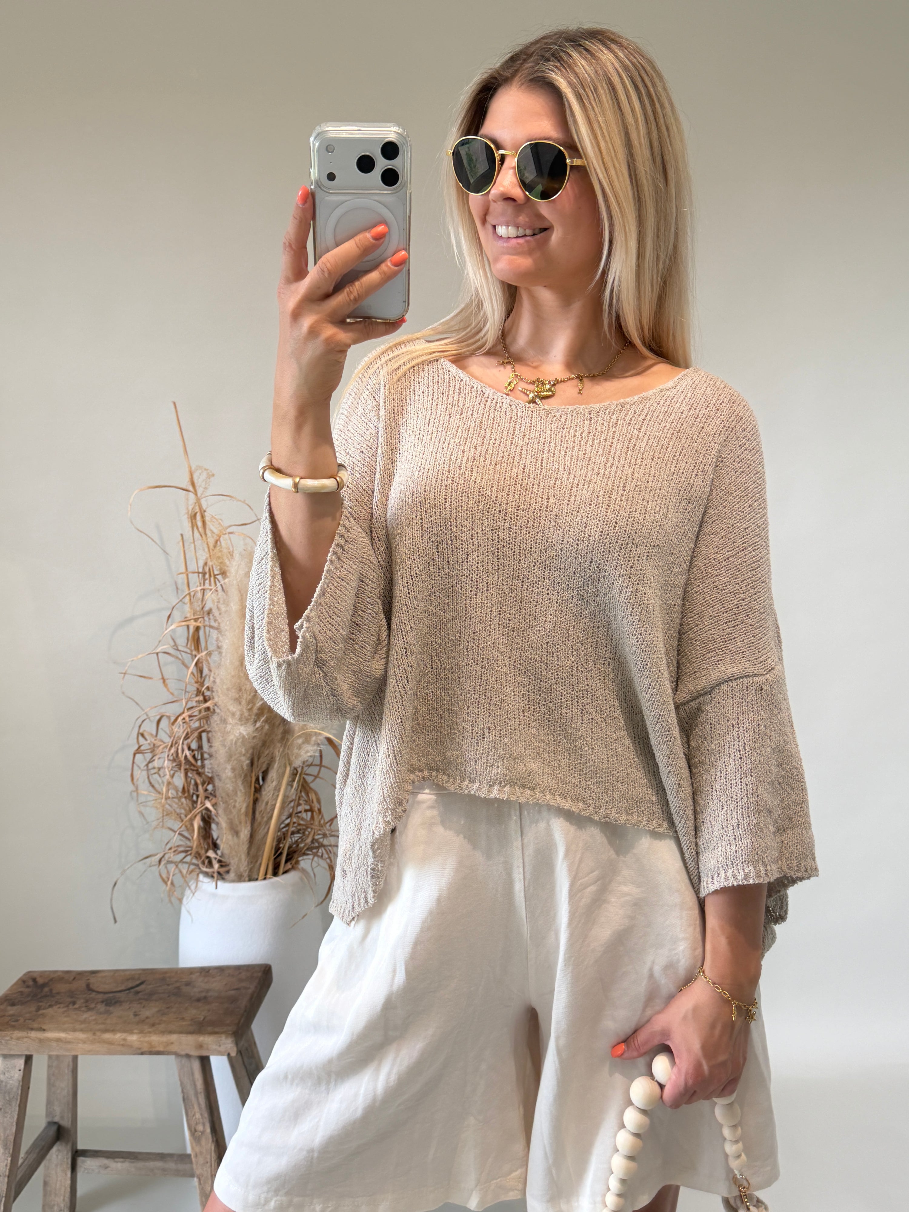 Pullover in Taupe ( V - Ausschnitt ) kurzarm