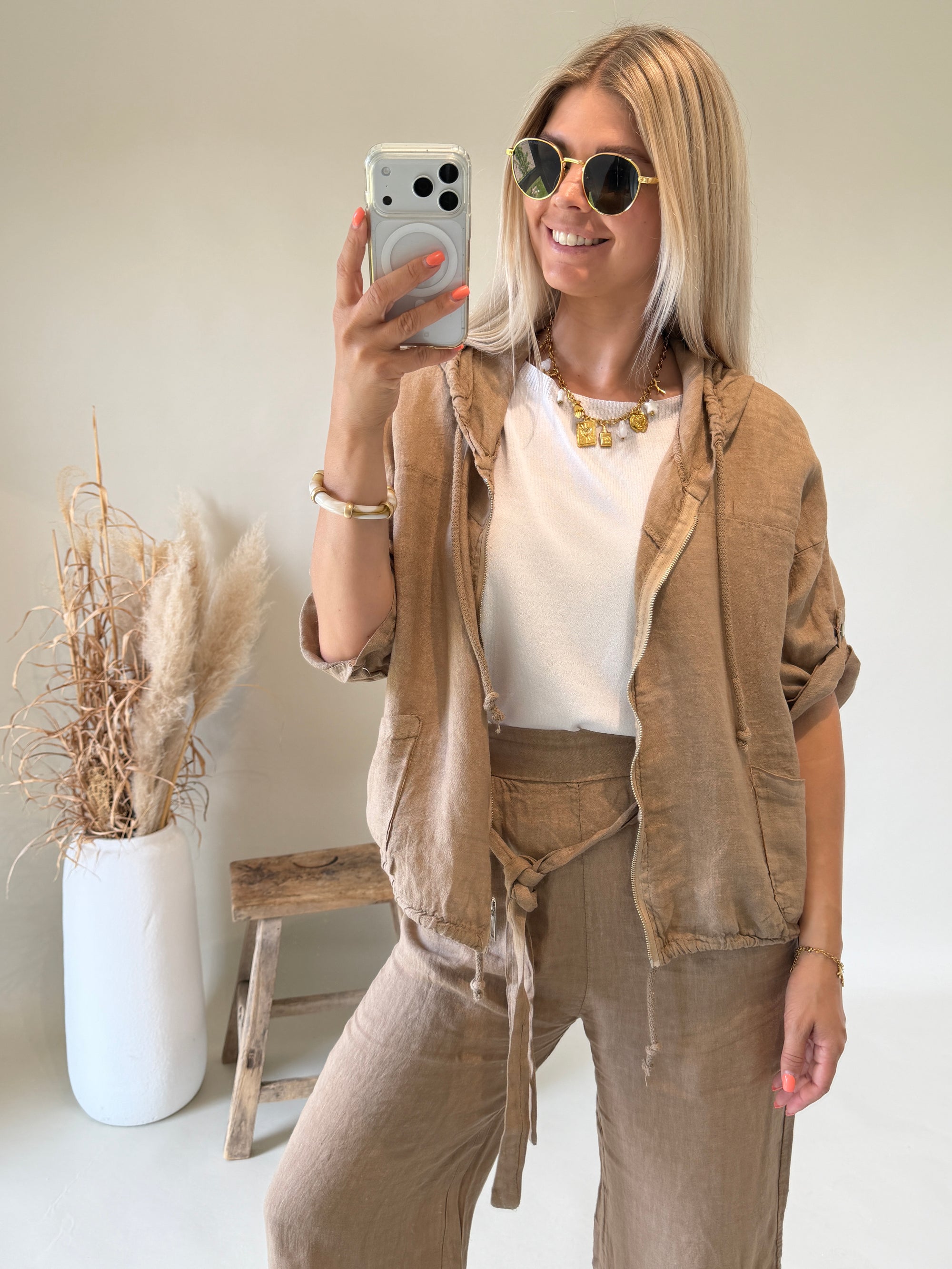 Jacke in Zimt mit Kapuze