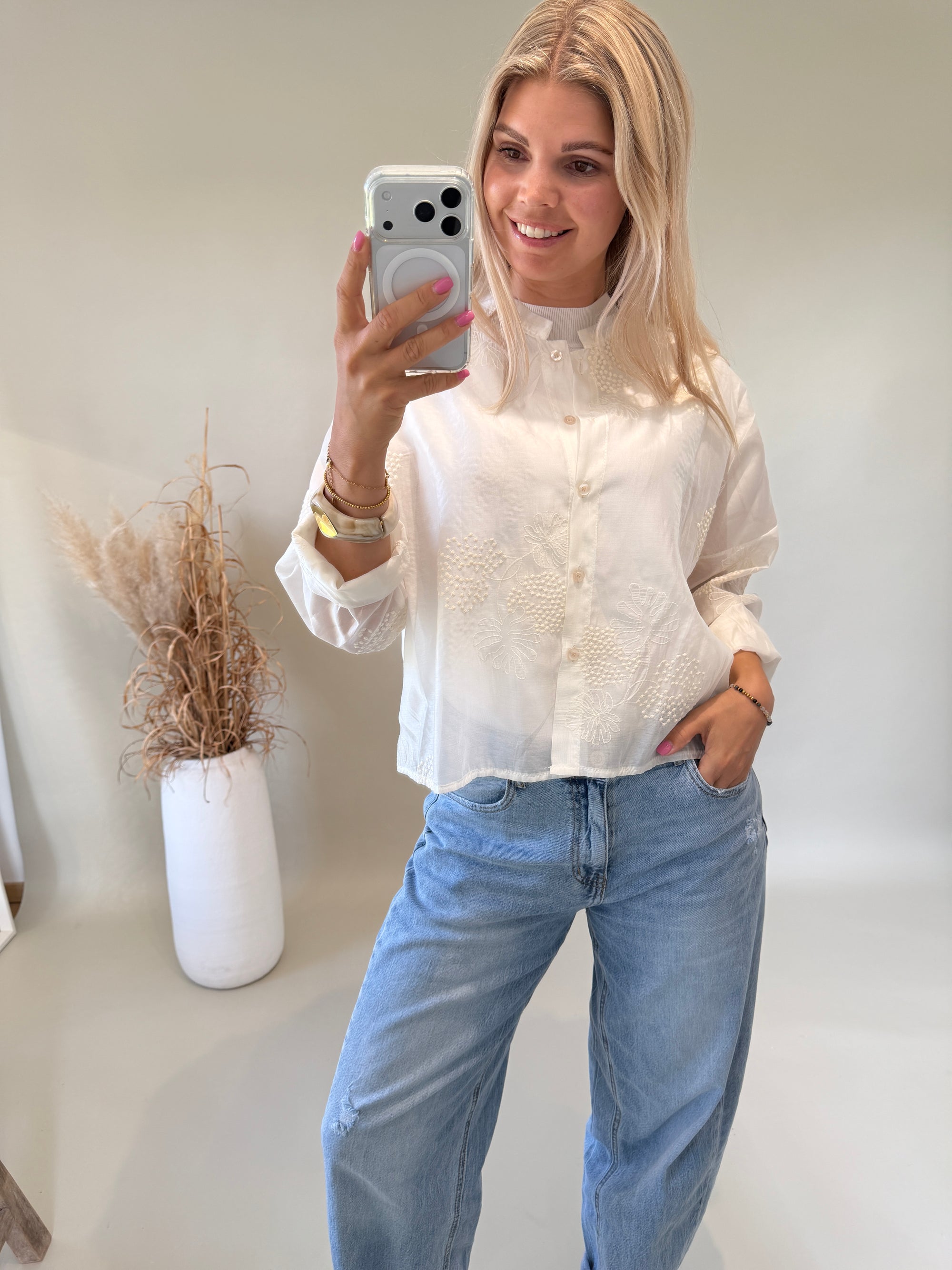 Bluse in Hellbeige mit Blumenmuster ( transparent )