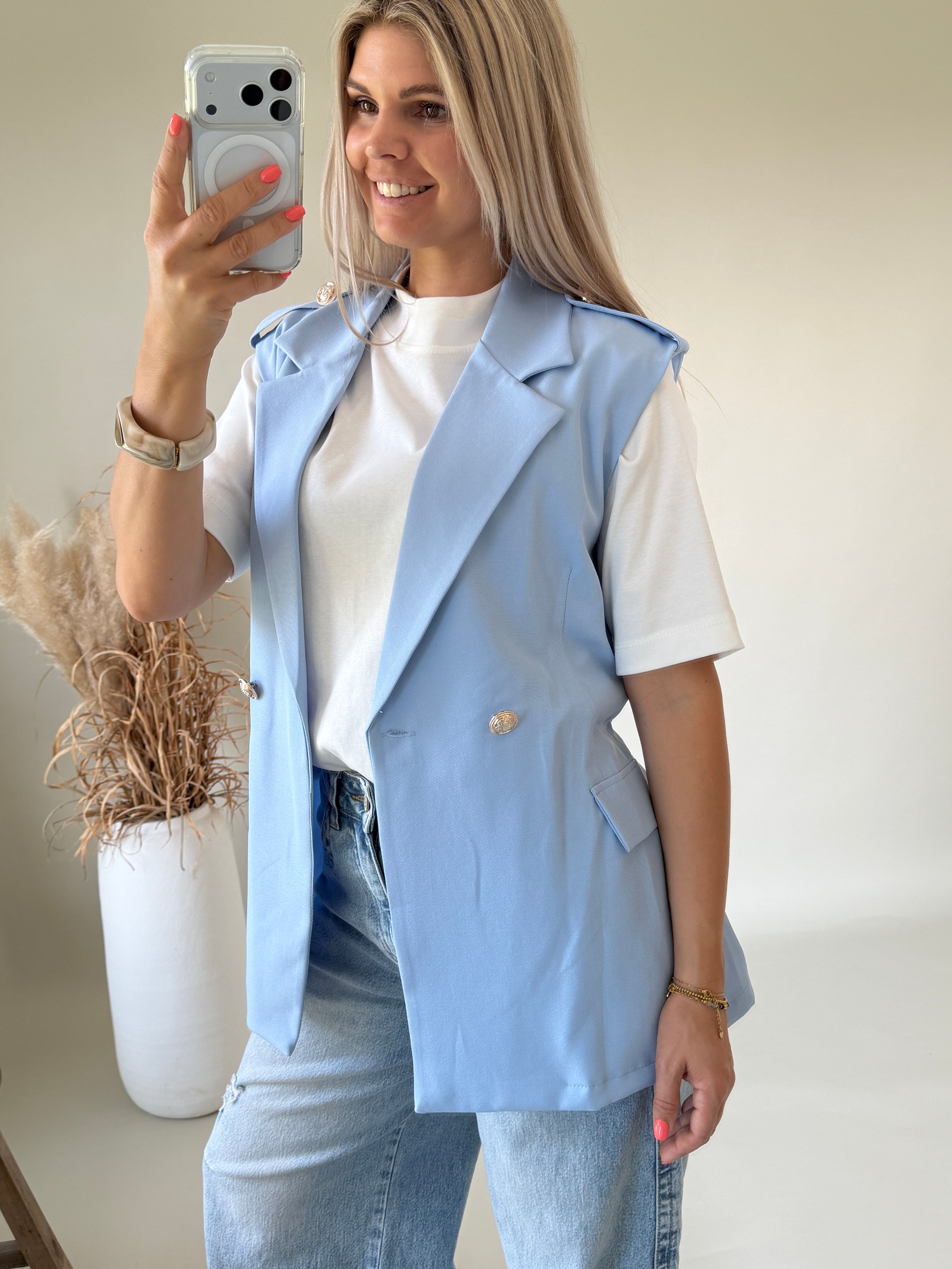 Blazer in Hellblau ärmellos