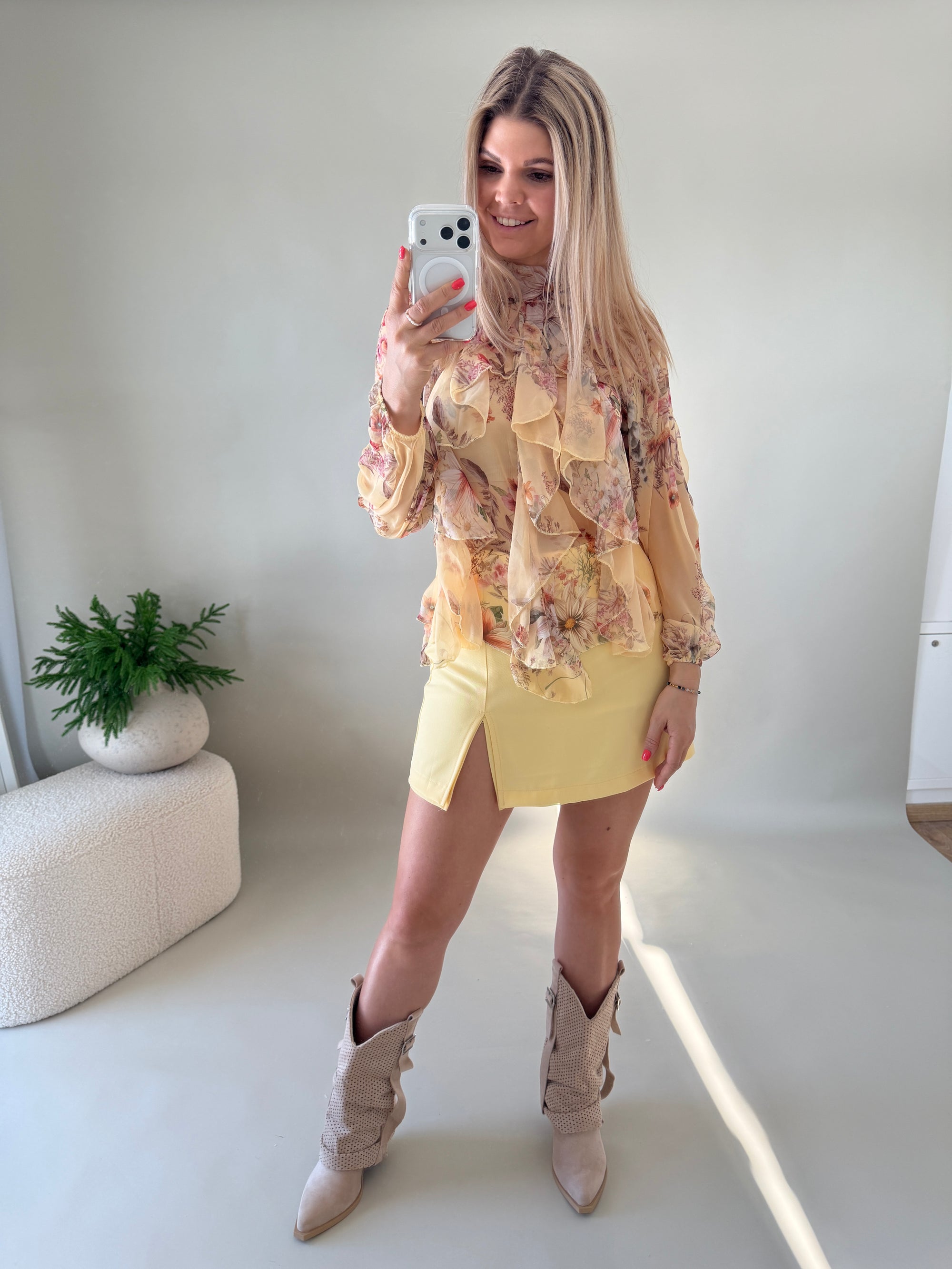 Bluse in Gelb mit Blumenmuster