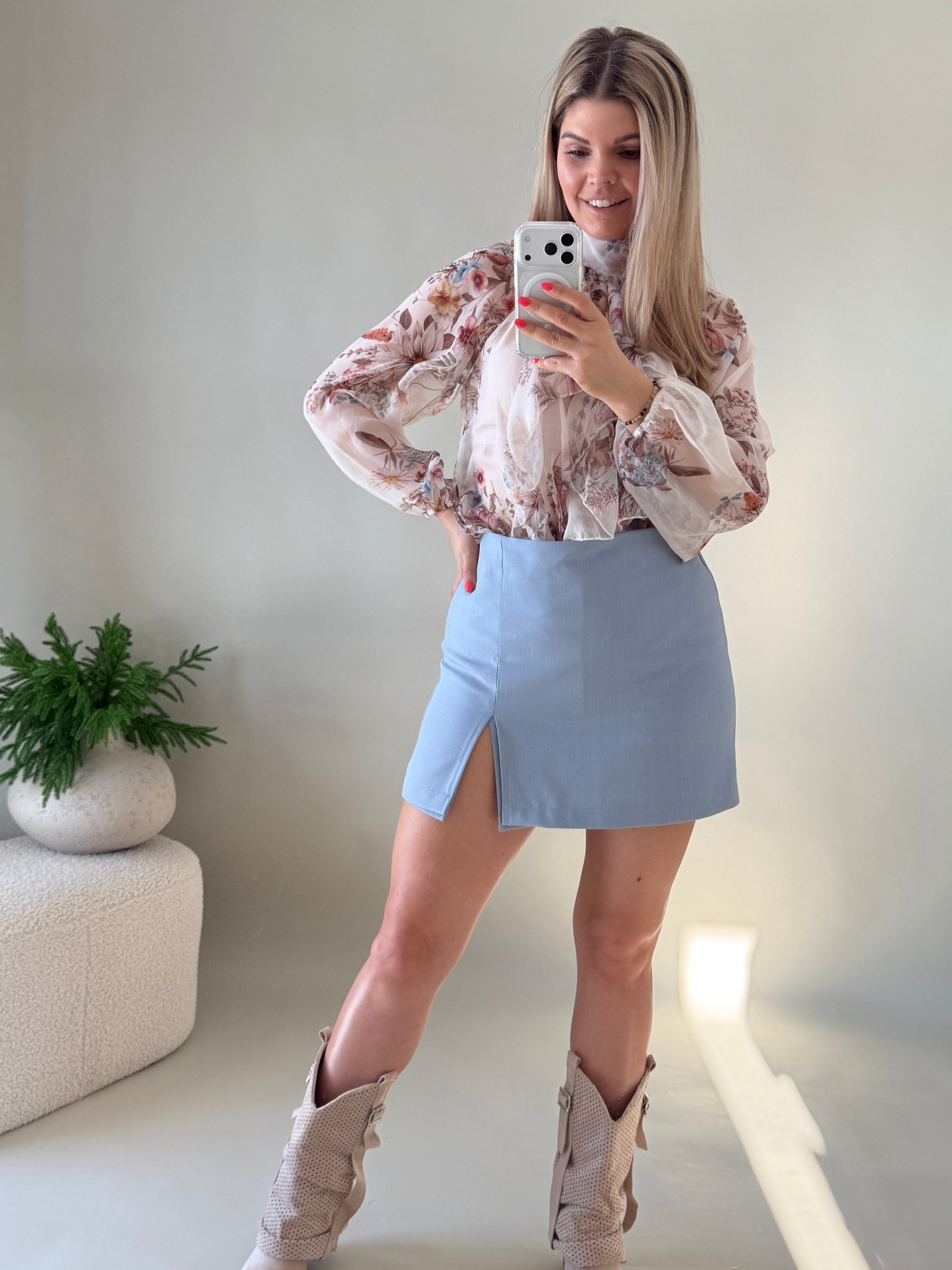 Bluse in Beige mit Blumenmuster