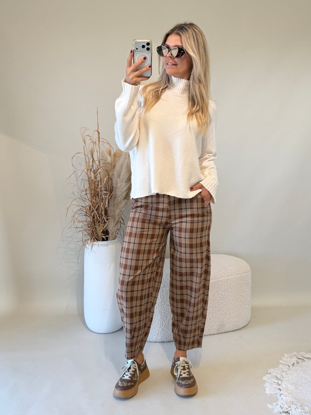 Hose in Zimt mit Karo-muster