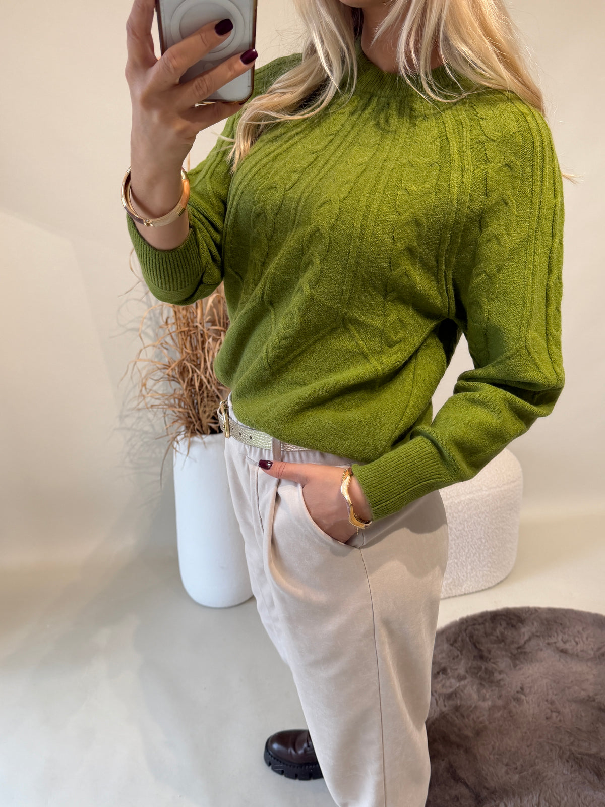Pullover in Kiwigrün mit Muster