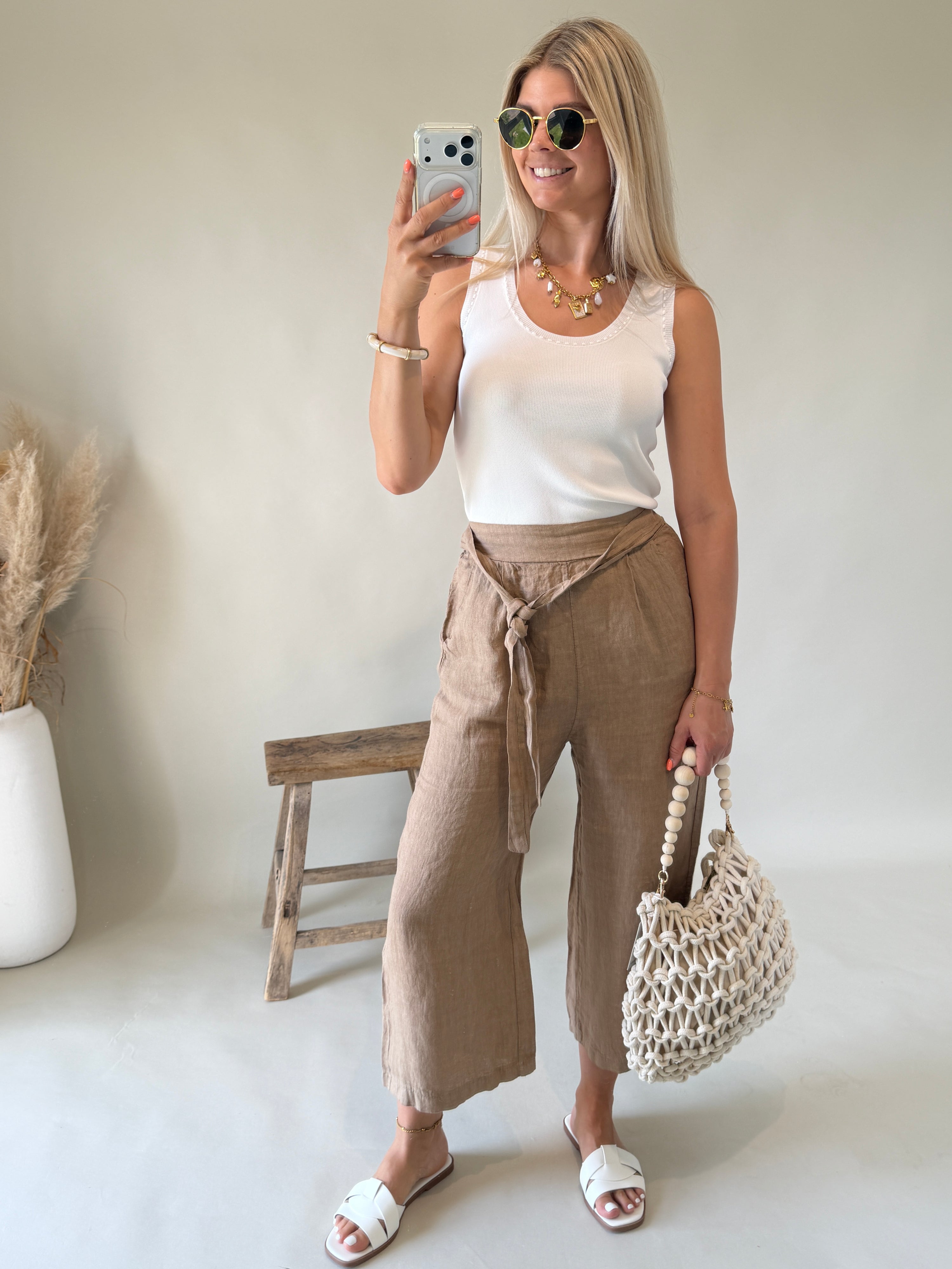 Top in Weiß ( Leichter Strick ) mit Muster am Arm und Hals