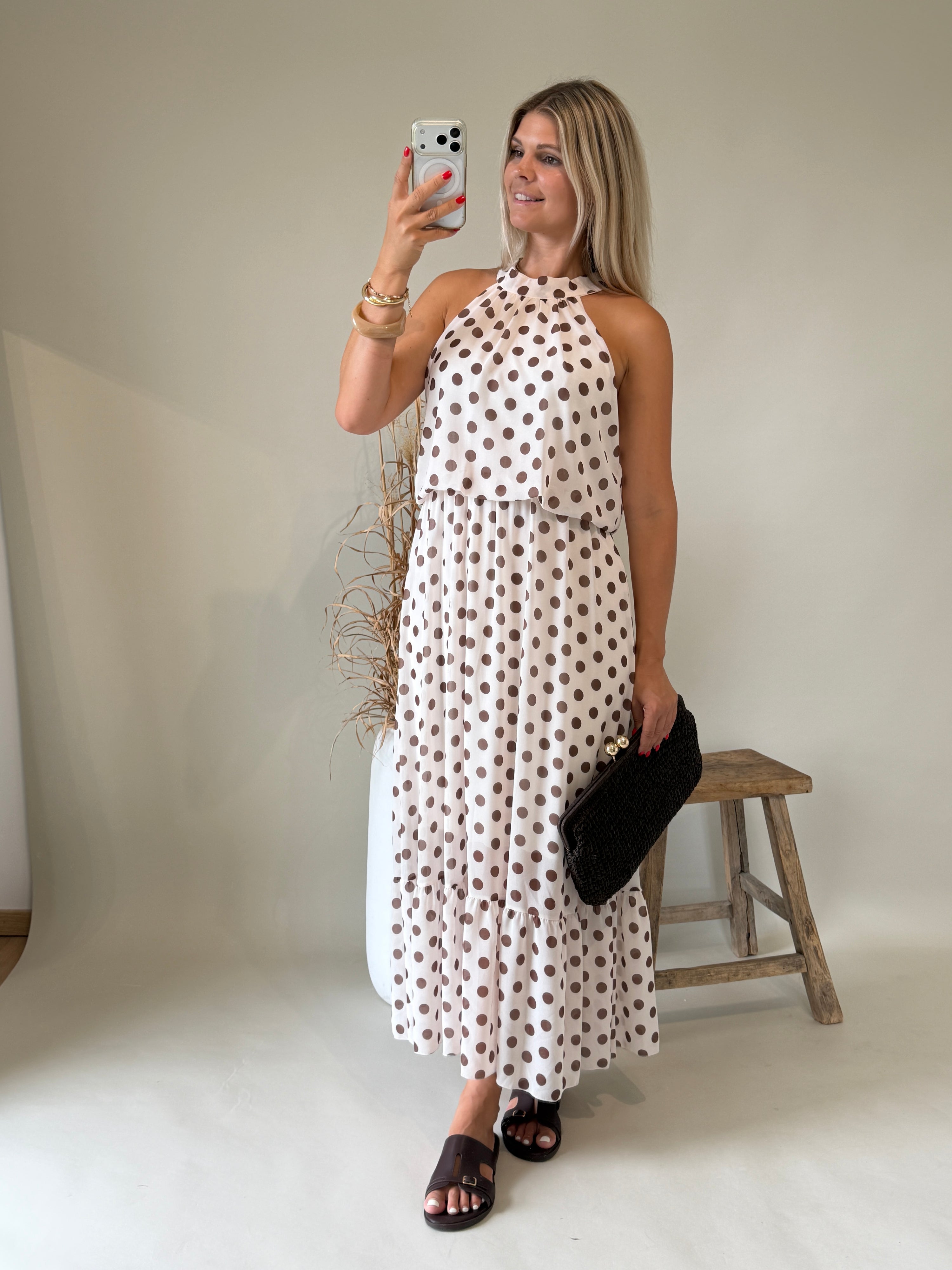 Kleid in Wollweiß mit Schokobraunen Punkten