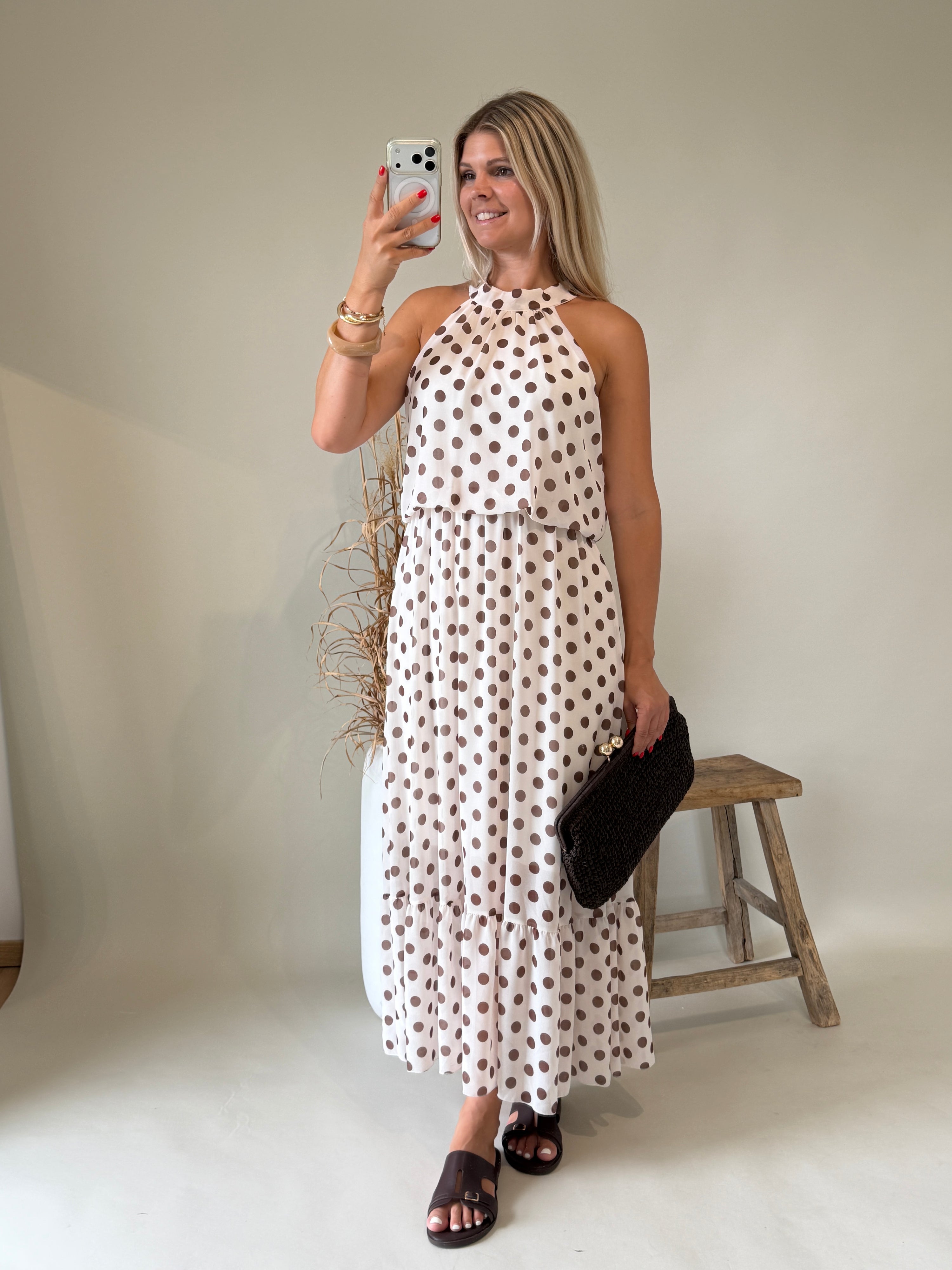 Kleid in Wollweiß mit Schokobraunen Punkten