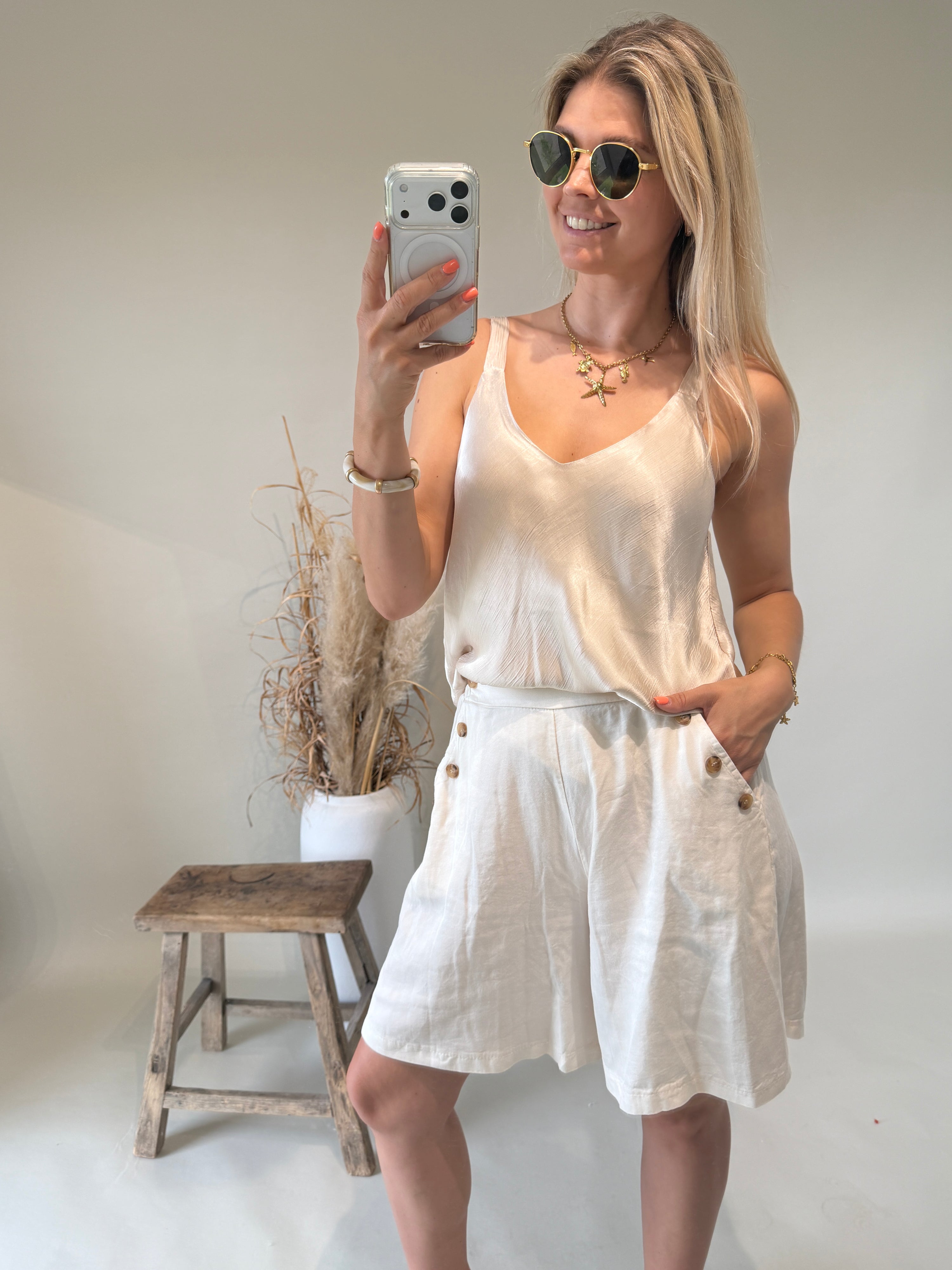 Top in Hellbeige ( Seidig )