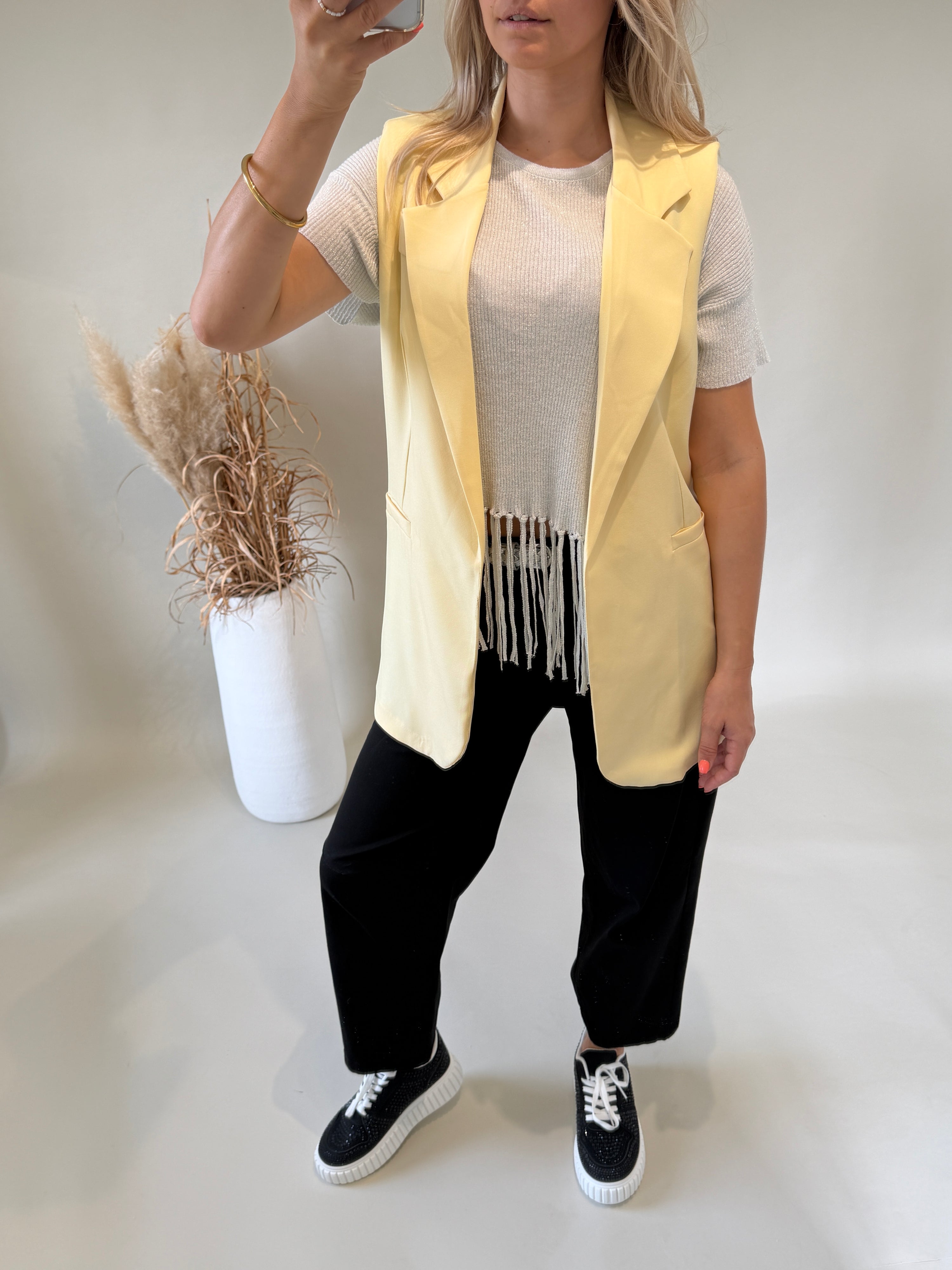 Blazer in Vanillengelb ärmellose