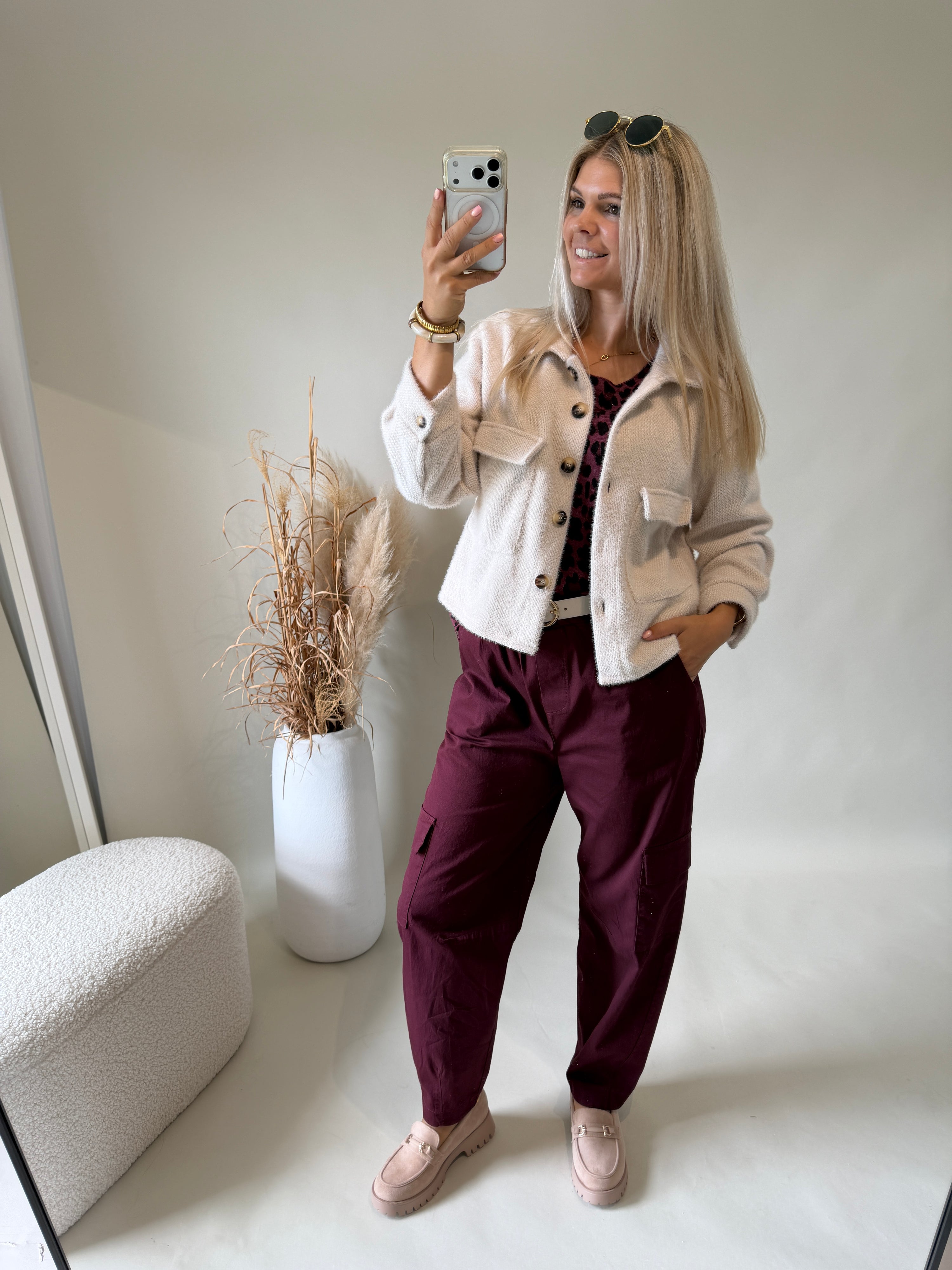 Shirt in Bordeaux mit Leomuster