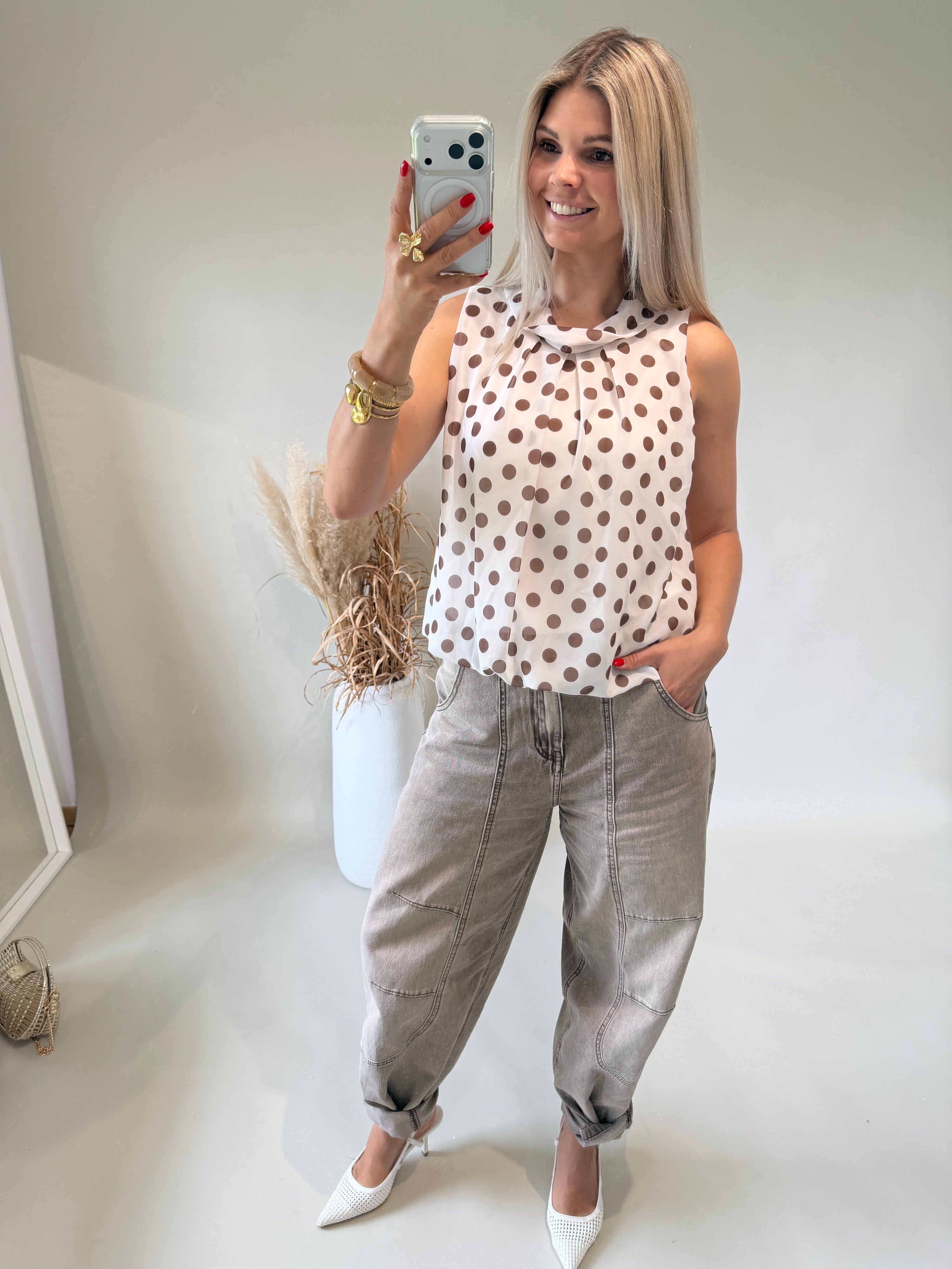 Bluse in Wollweiß mit Schokobraunen Punkten