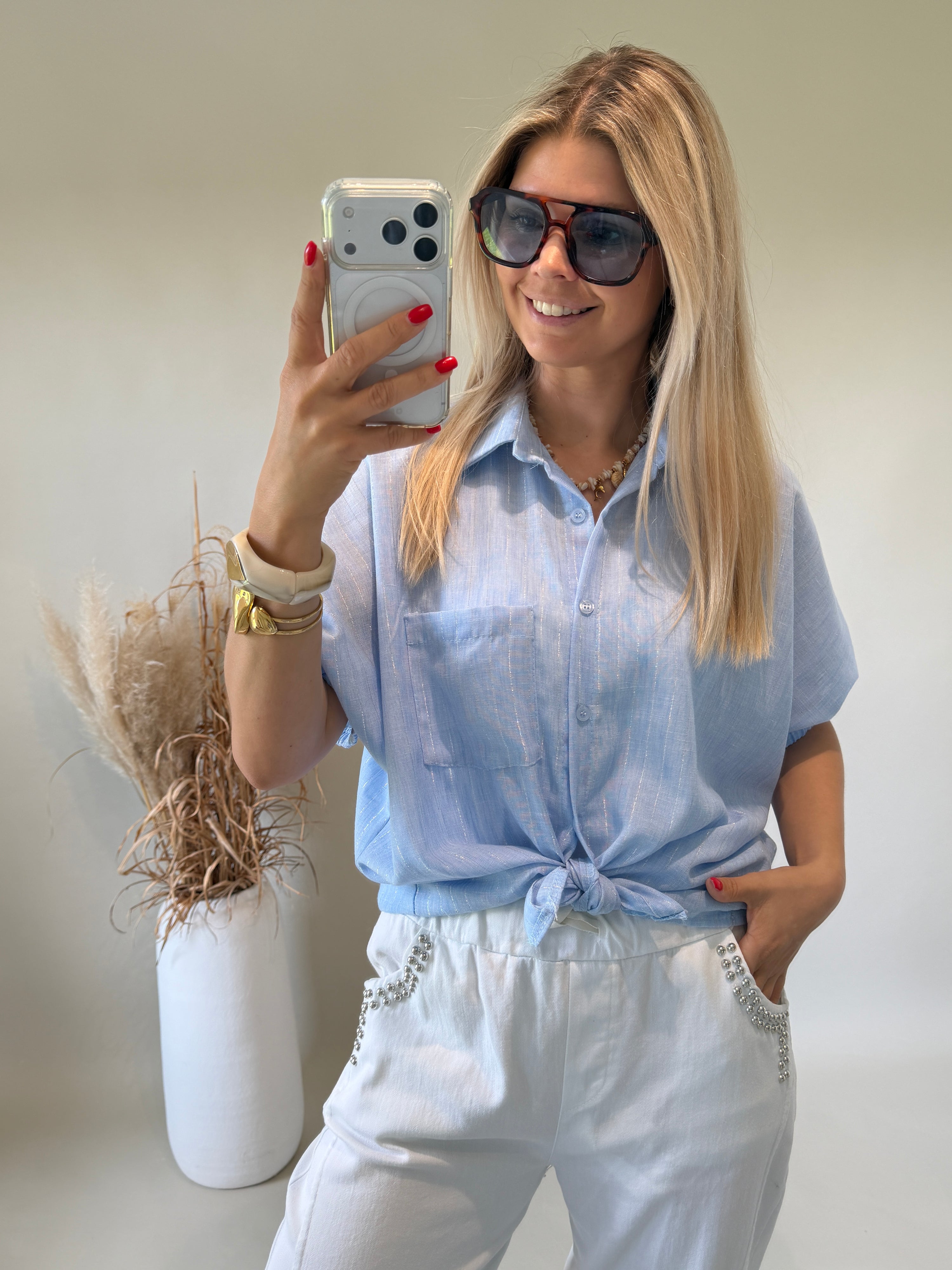 Bluse in Hellblau mit Leichten Glitzer ( Kurzarm )