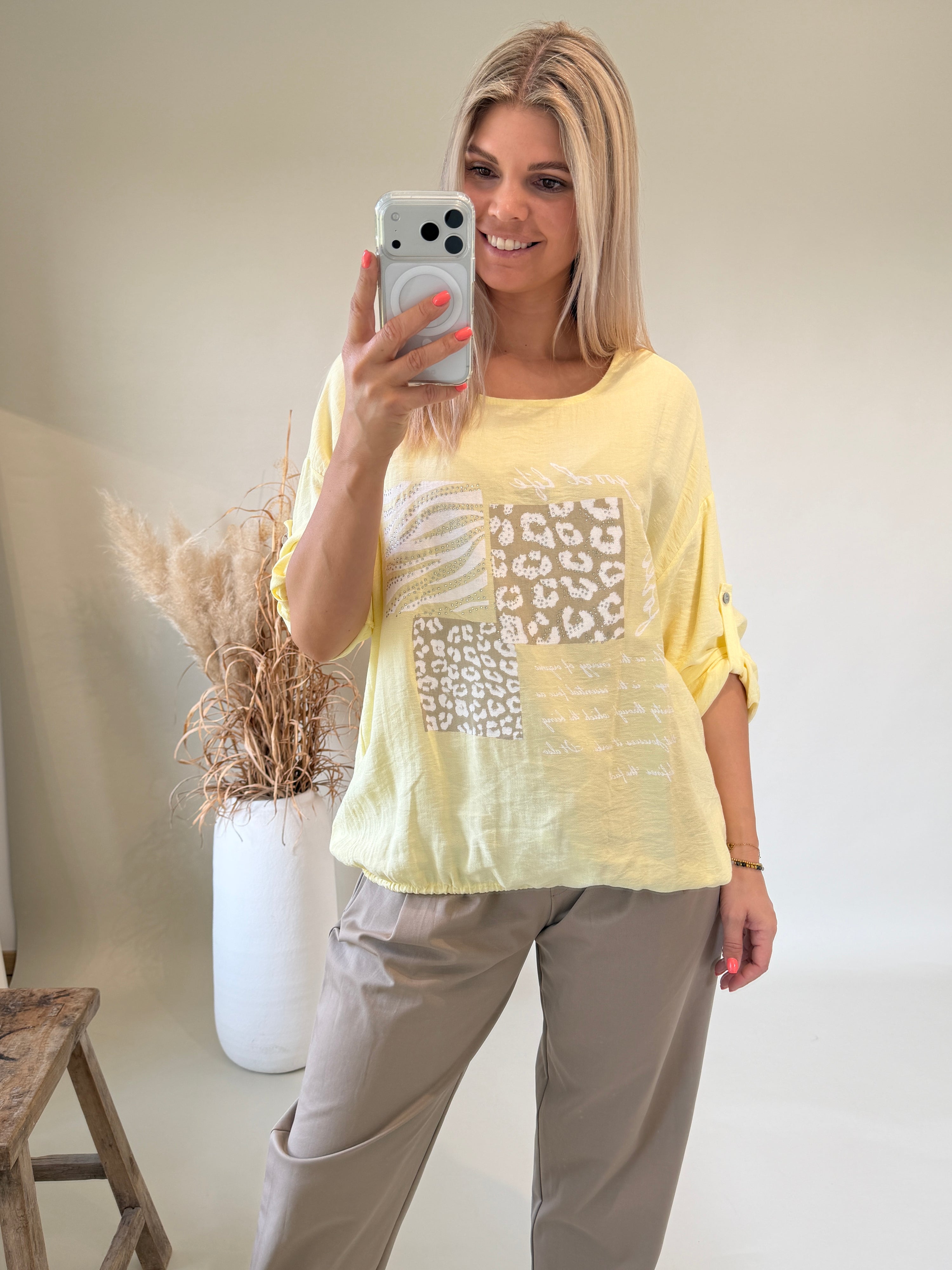 Shirt in Zitronengelb mit Glitzeraufdruck
