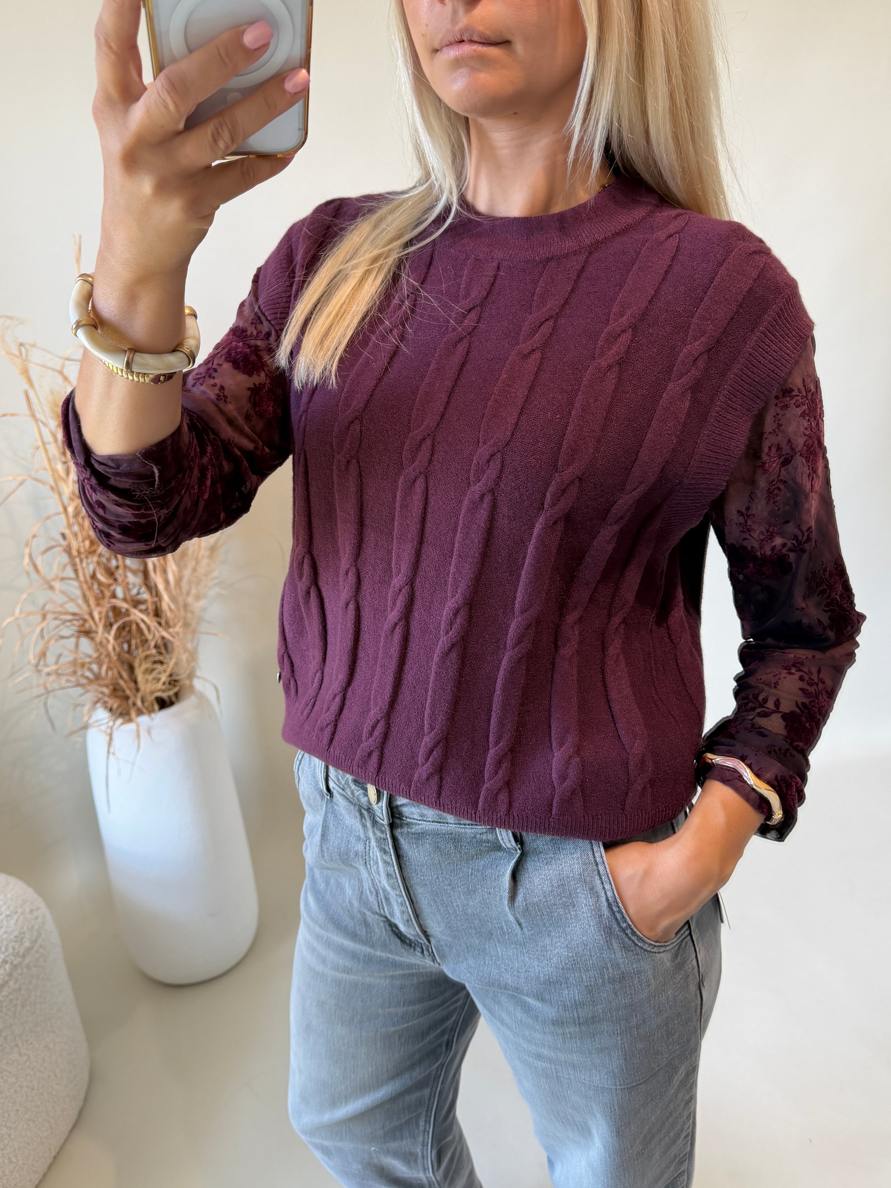 Pullunder in Burgundy mit Zopfmuster