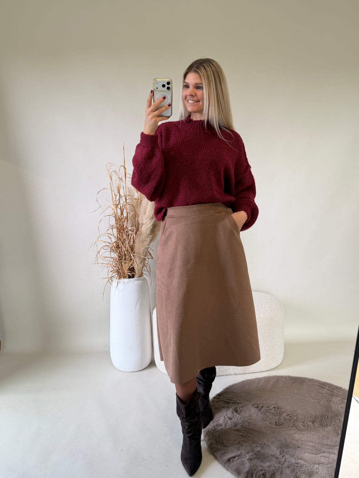 Pullover in Burgundy mit kleinen Stehkragen