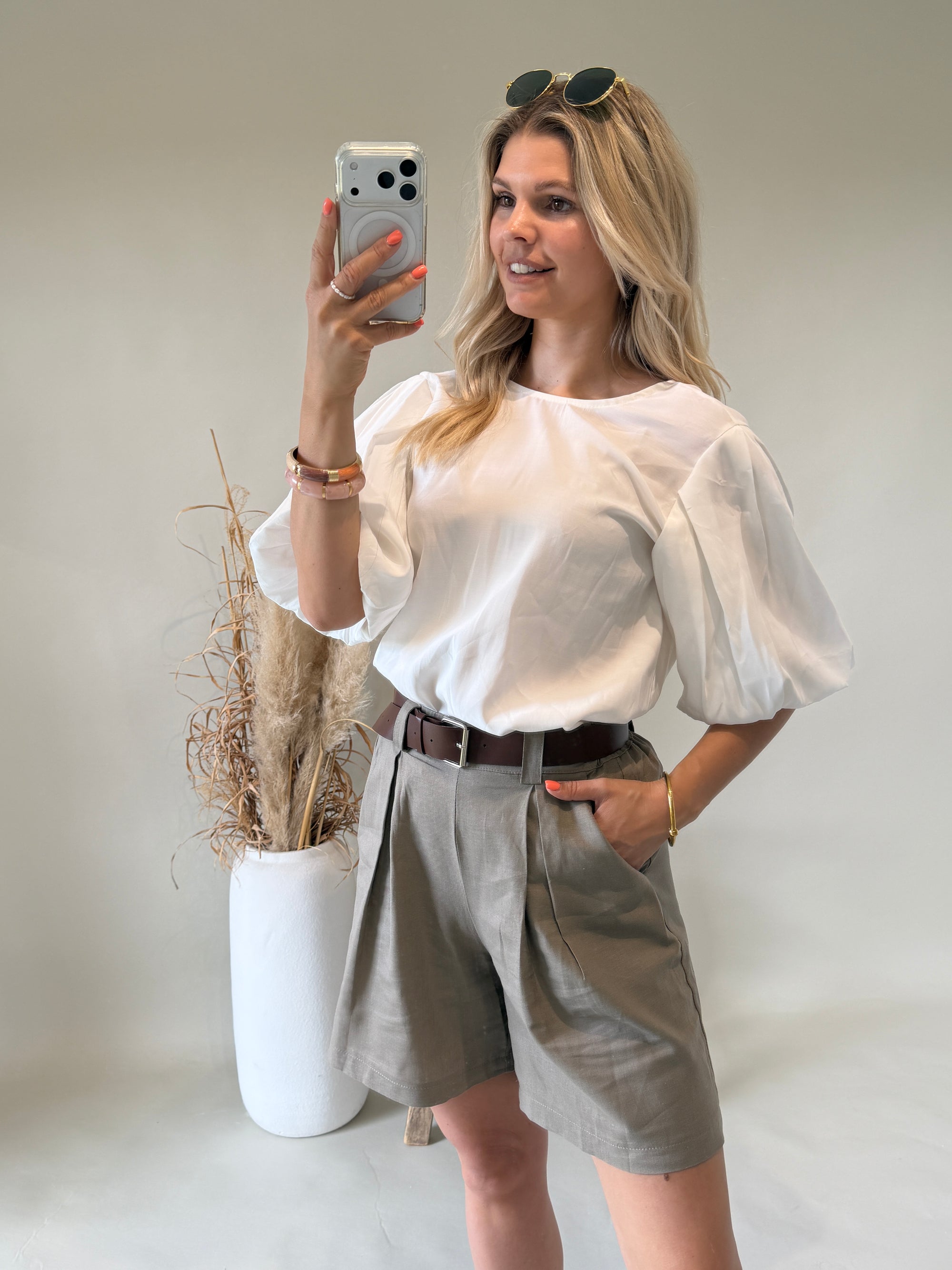 Bluse in Weiß mit Puffärmel