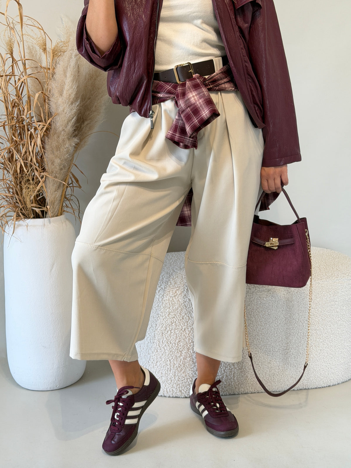 Hose in Beige  ( Ballon ) mit Gürtel