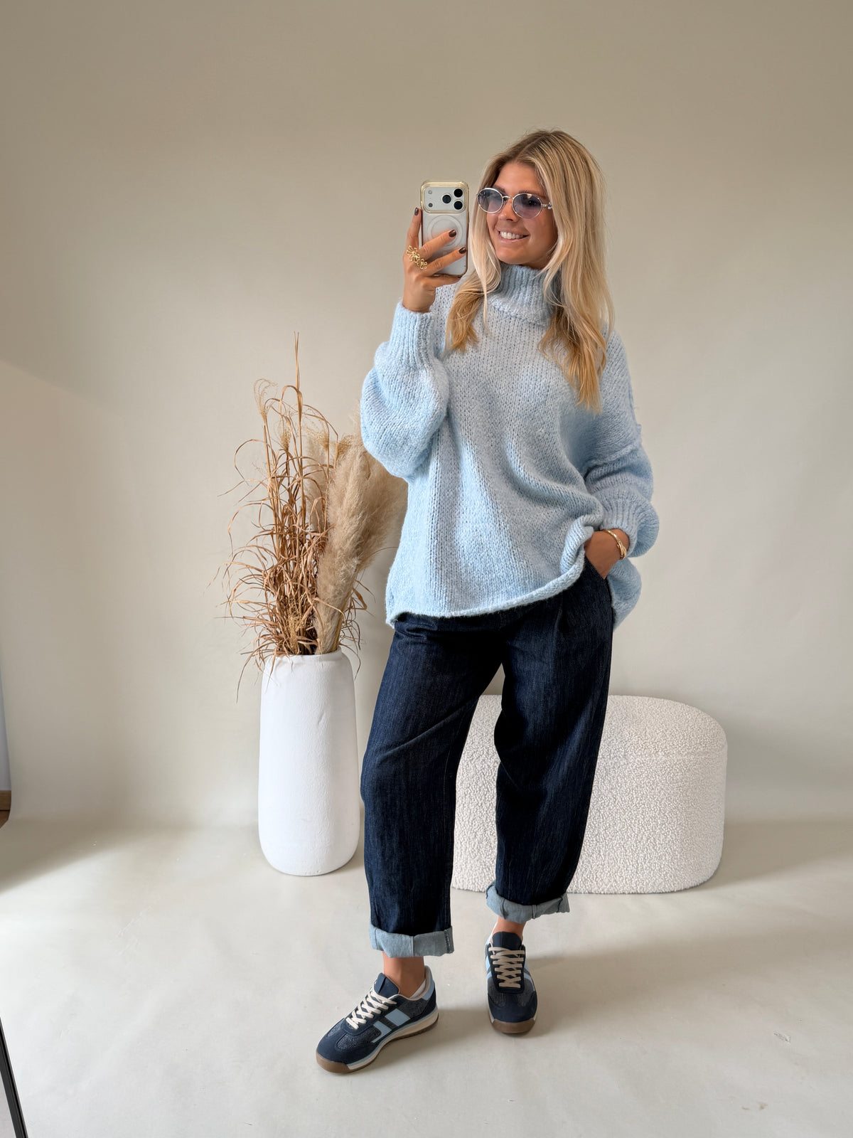Pullover in Hellblau mit Stehkragen
