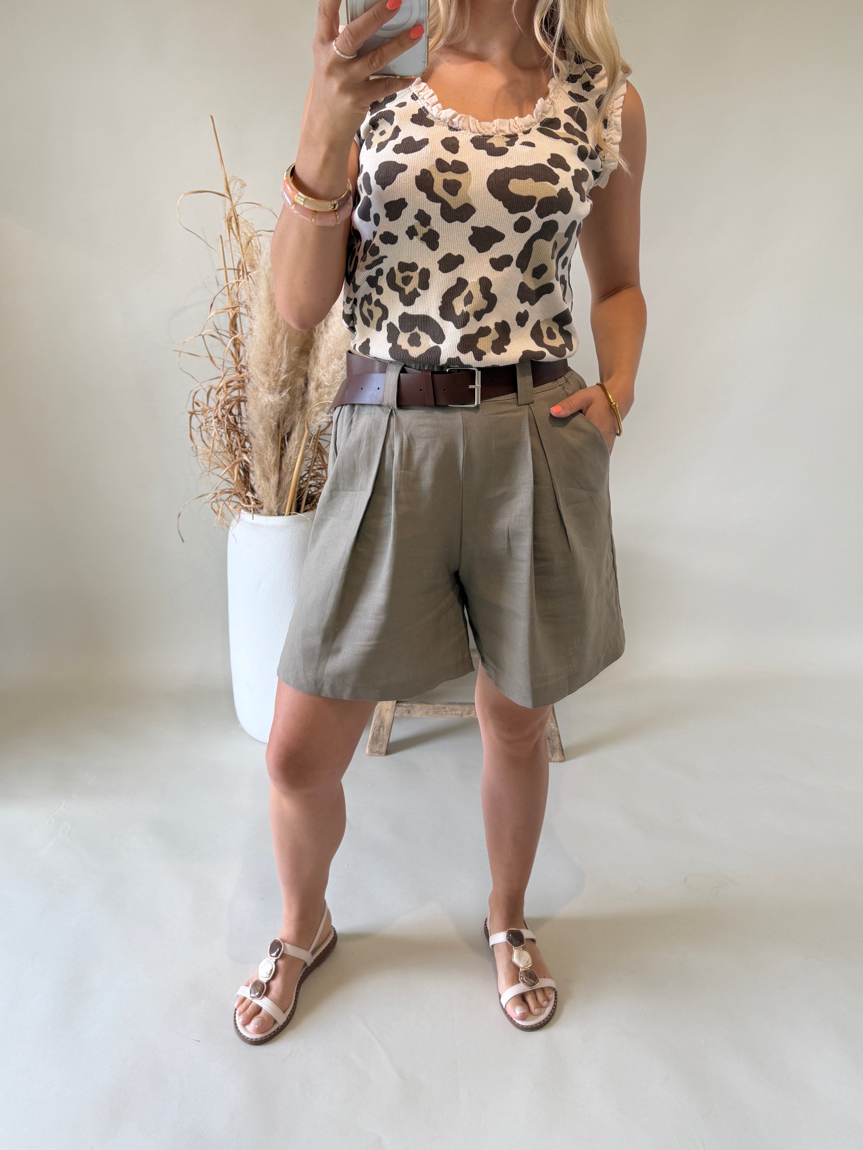 Hose ( Short ) in Nussbraun