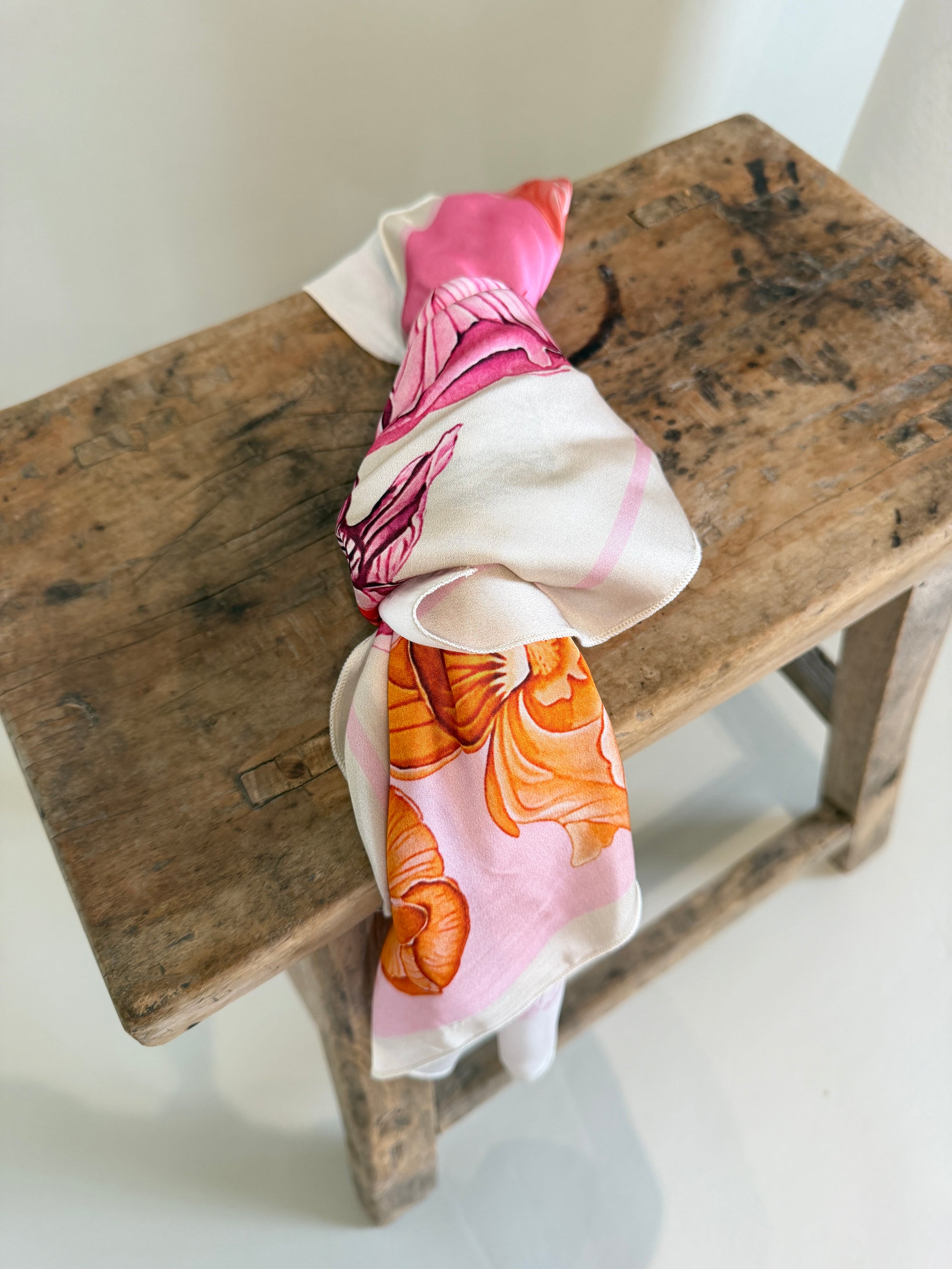 Tuch in Rosa ( Bunt )