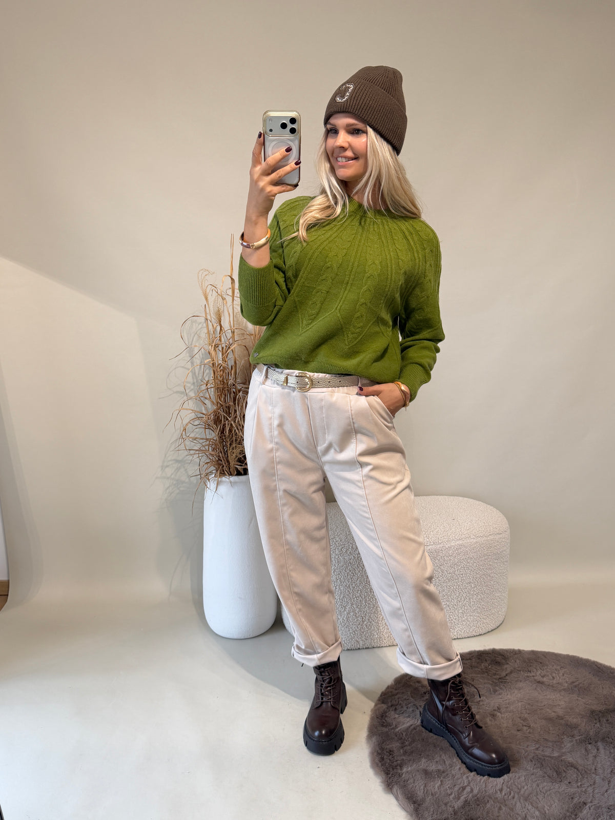 Pullover in Kiwigrün mit Muster