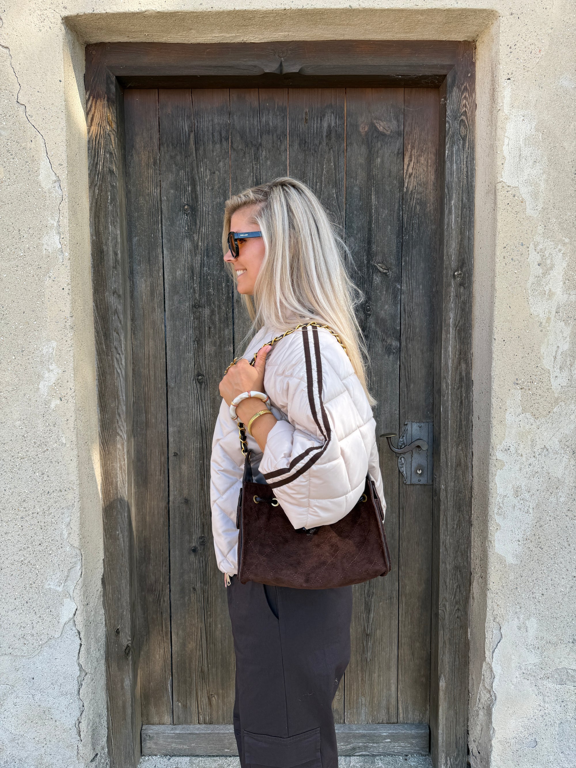 Jacke in Sand mit Schokobraunen Streifen