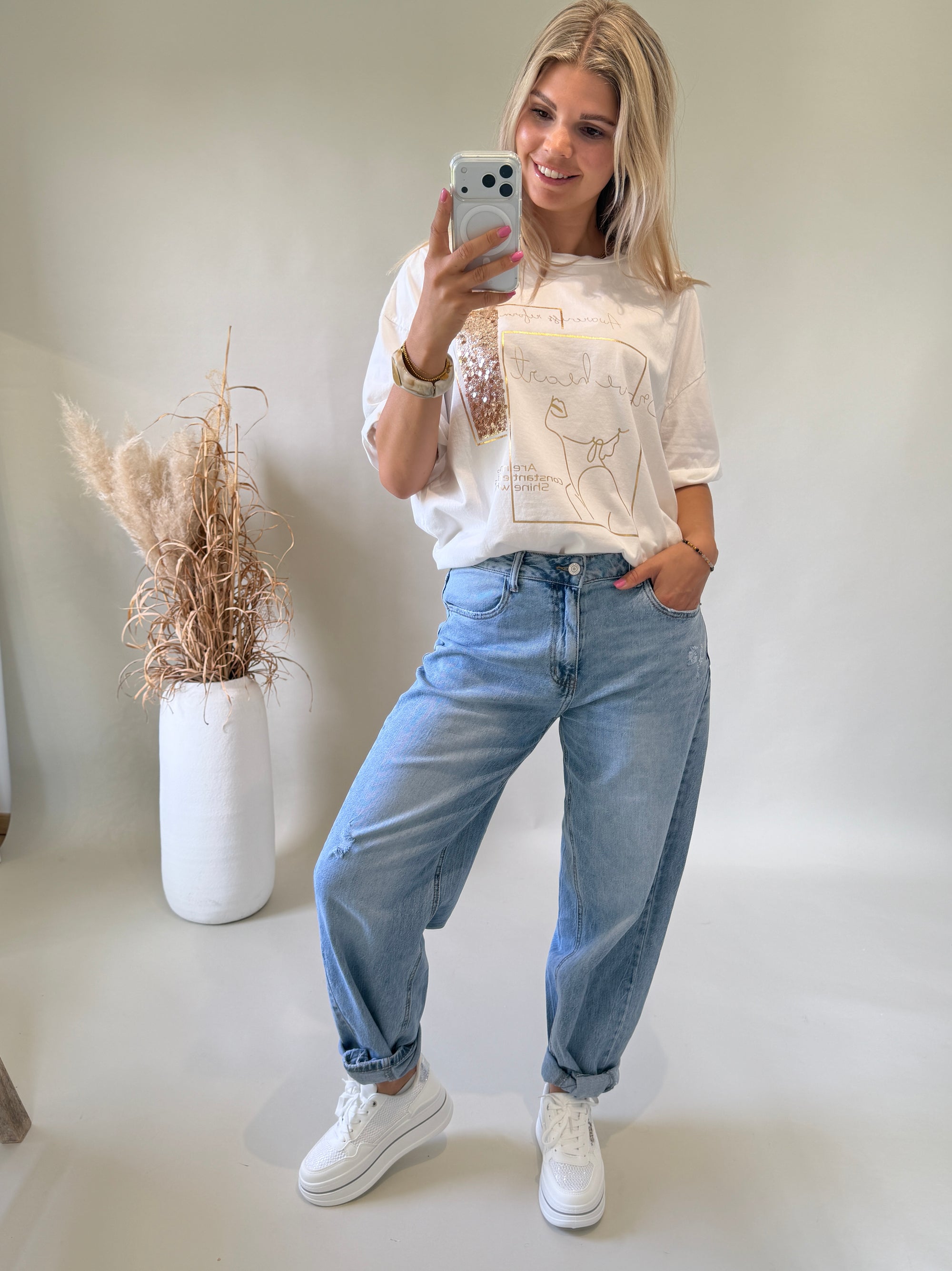 T-Shirt in Weiß mit Glitzeraufdruck in Gold