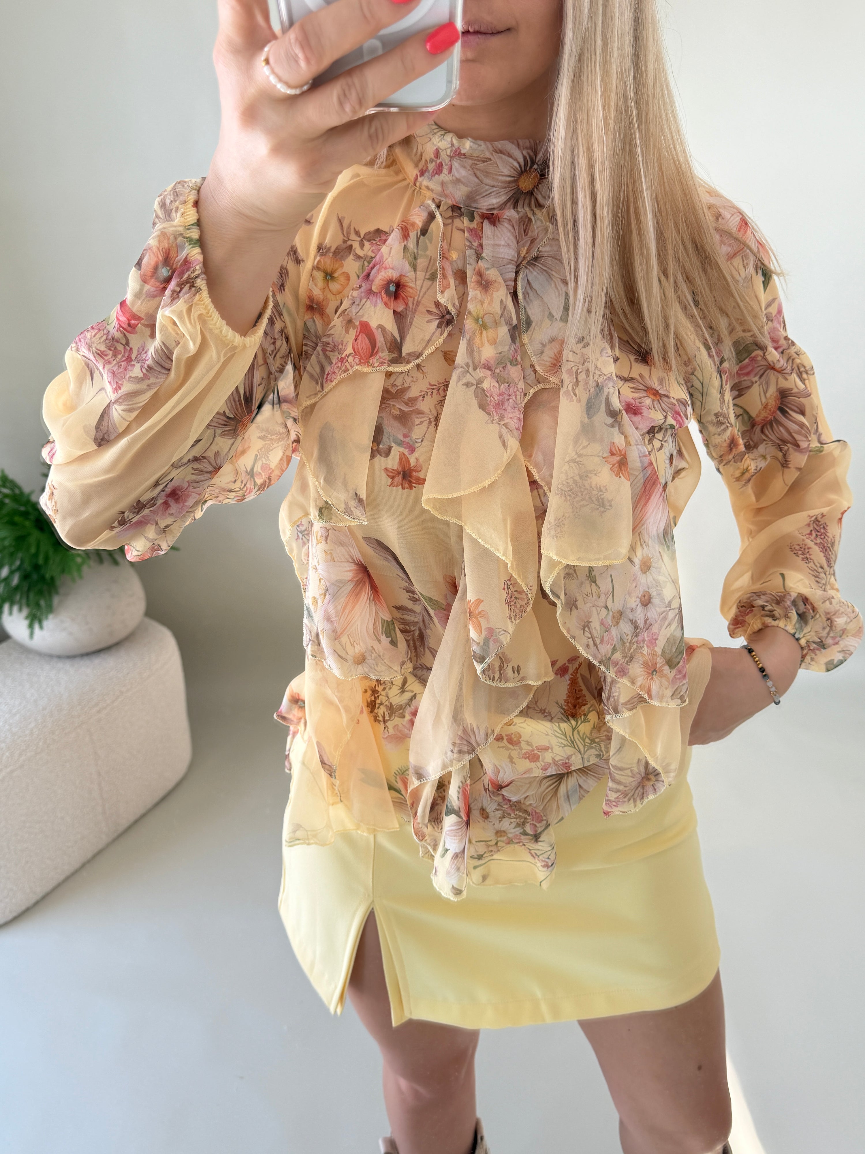 Bluse in Gelb mit Blumenmuster