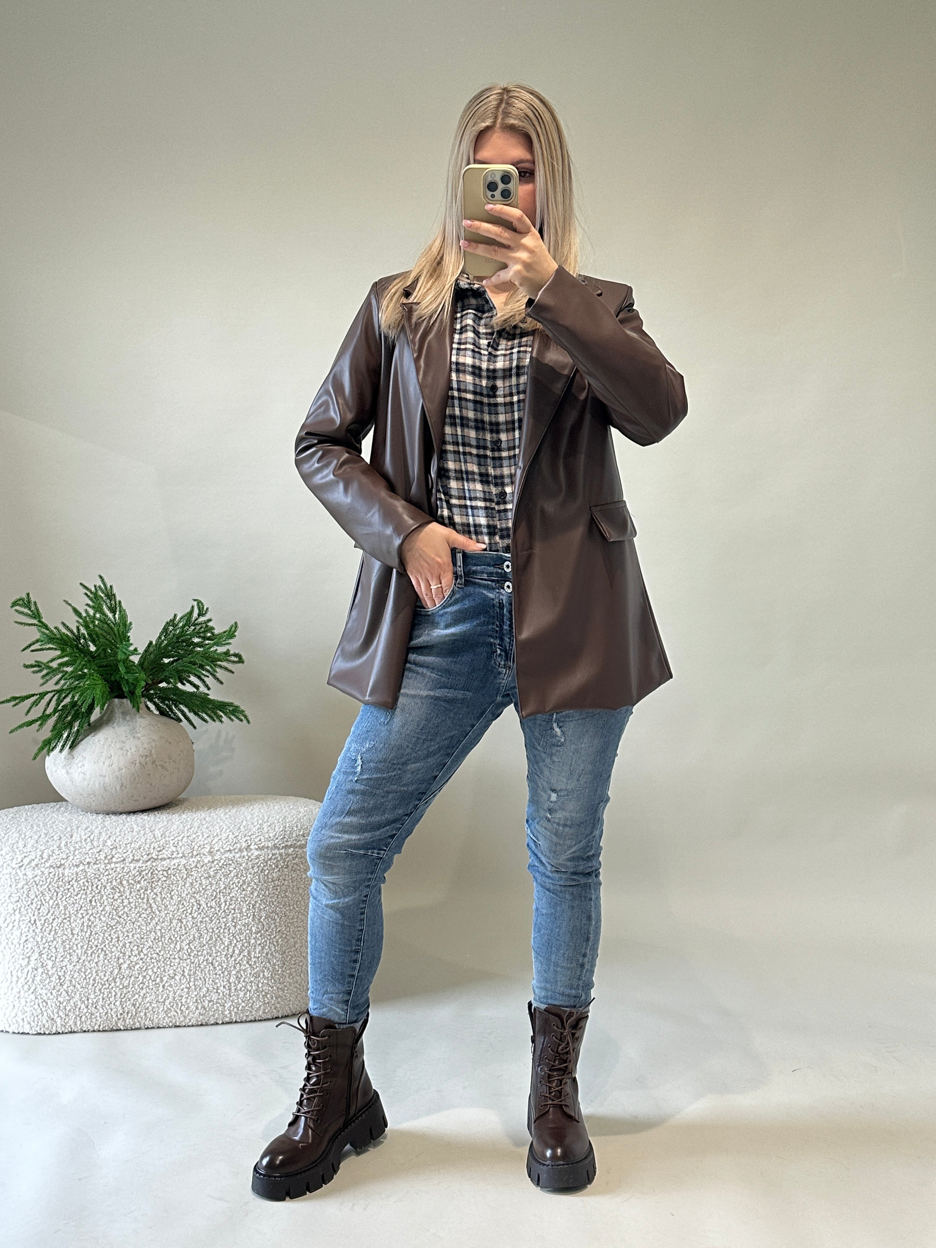 Jeans mit Gummizug hinten