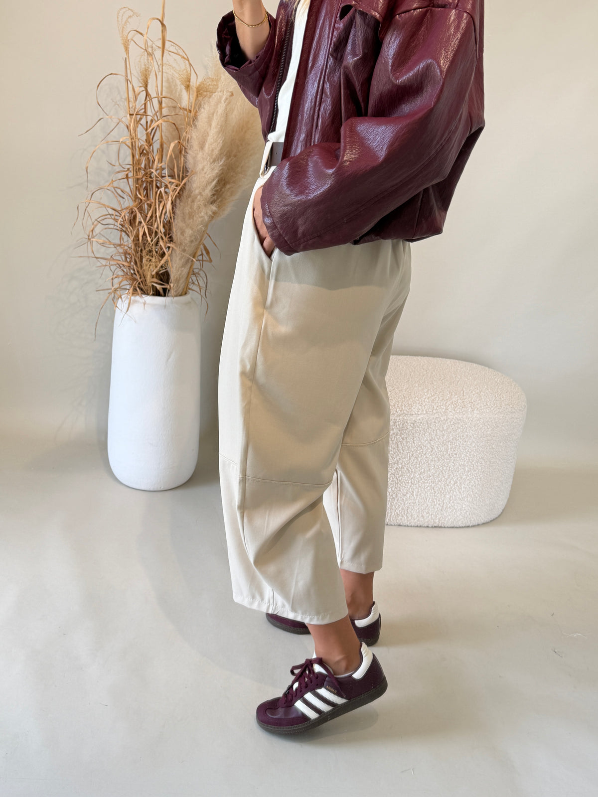 Hose in Beige  ( Ballon ) mit Gürtel