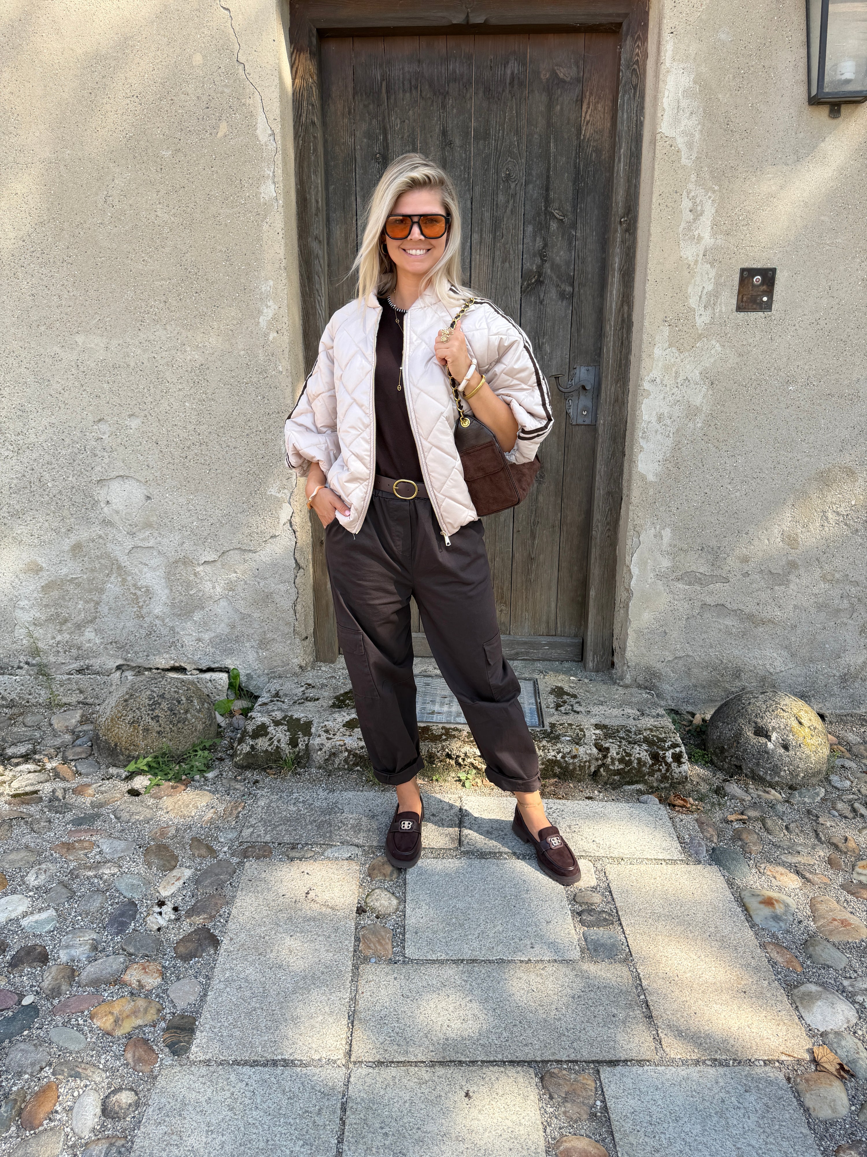 Jacke in Sand mit Schokobraunen Streifen
