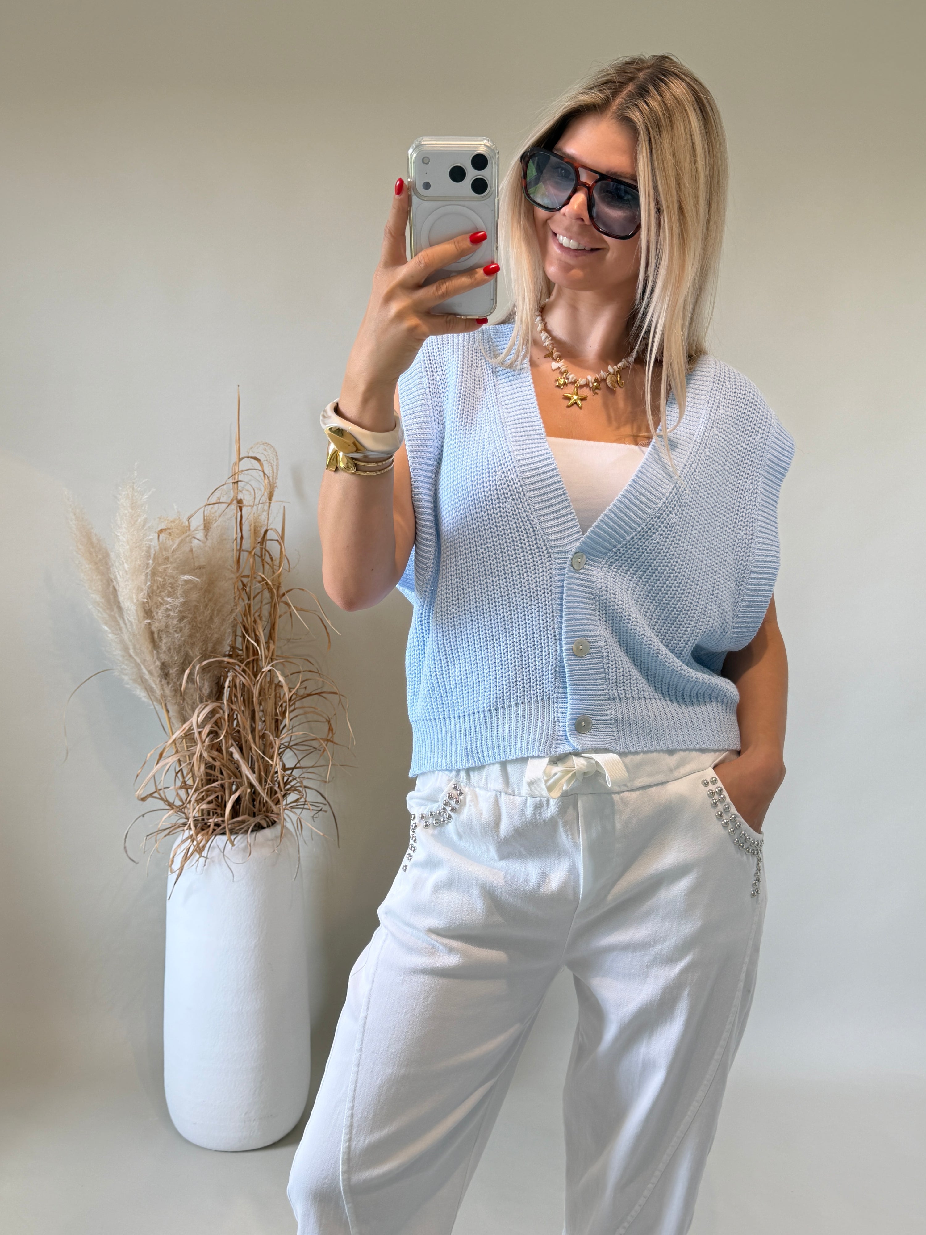 Strickjacke in Hellblau ( Ärmellos )