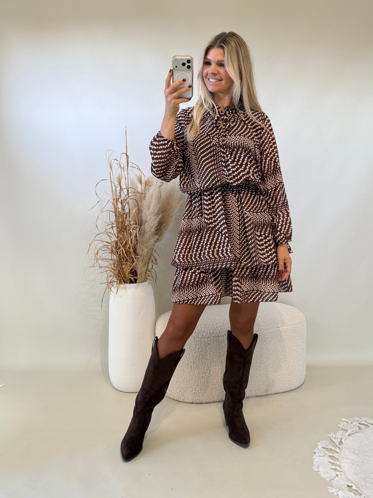 Kleid in Schokobraun mit Punkten