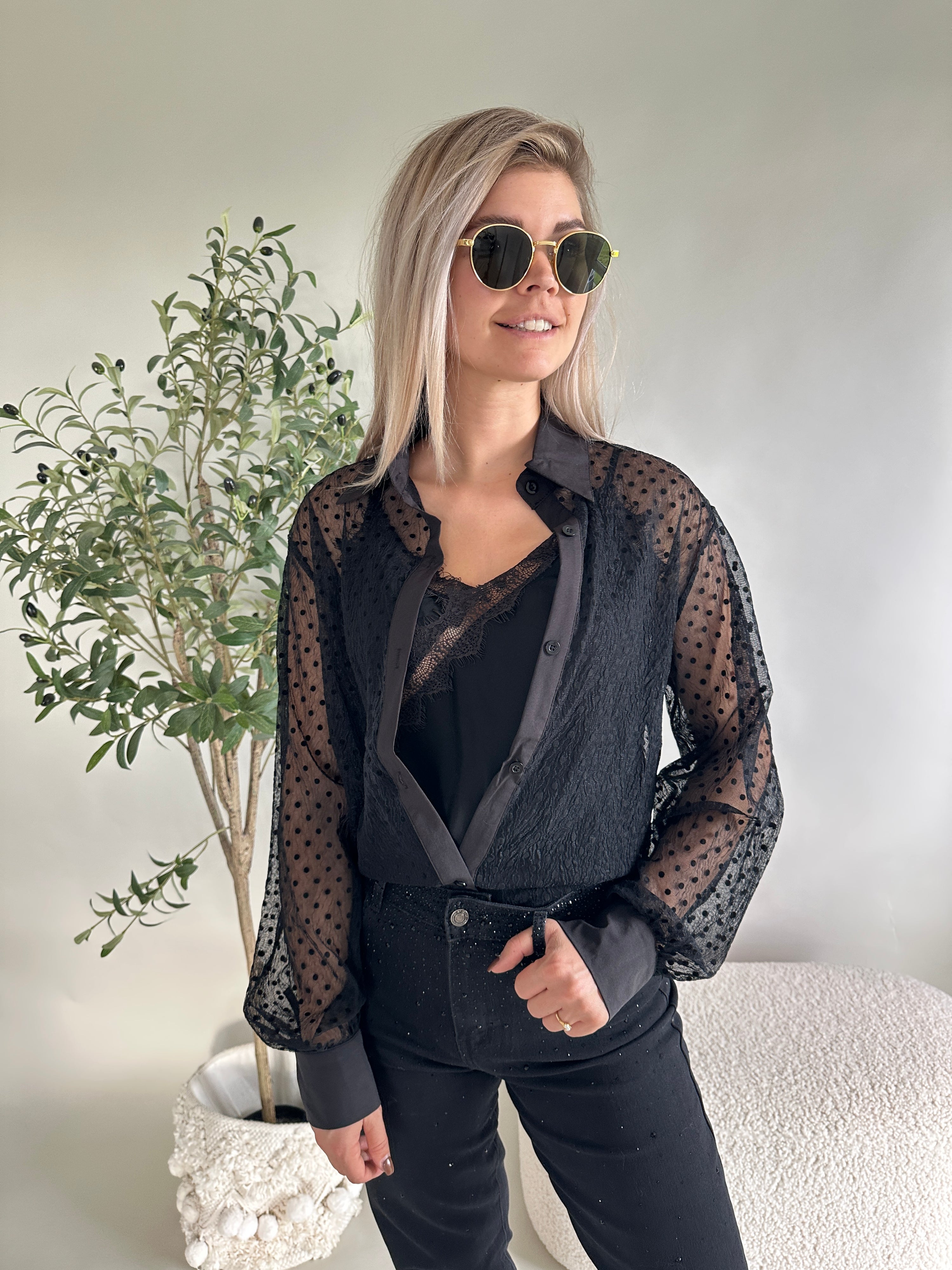 Bluse in Schwarz mit Punkten ( durchsichtig)