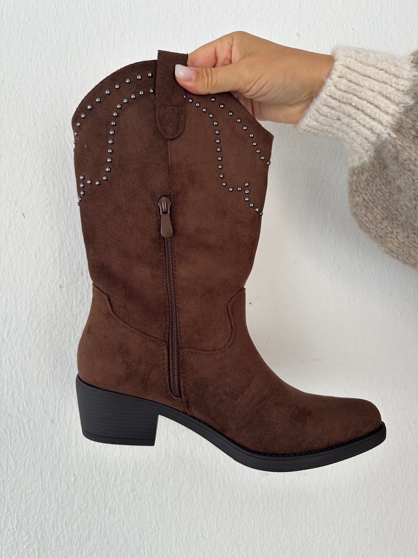 stiefel in schokobraun mit fransen in wildlederoptik